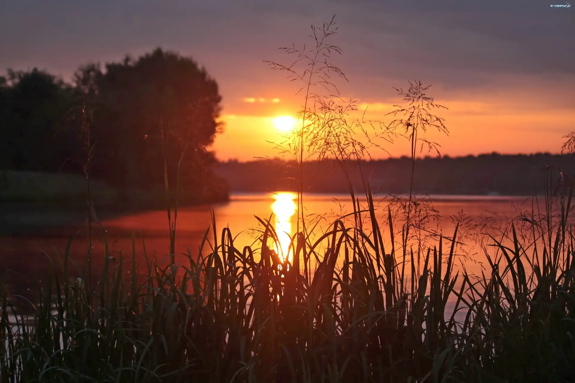 Jezioro, Wschód słońca