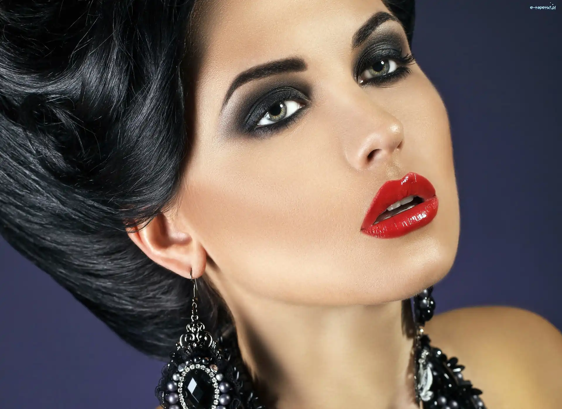 Make Up, Modelka, Kobieta