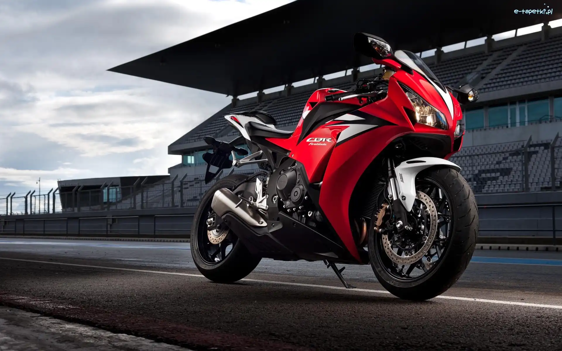 Honda, Tor, CBR 1000 RR, Czerwona