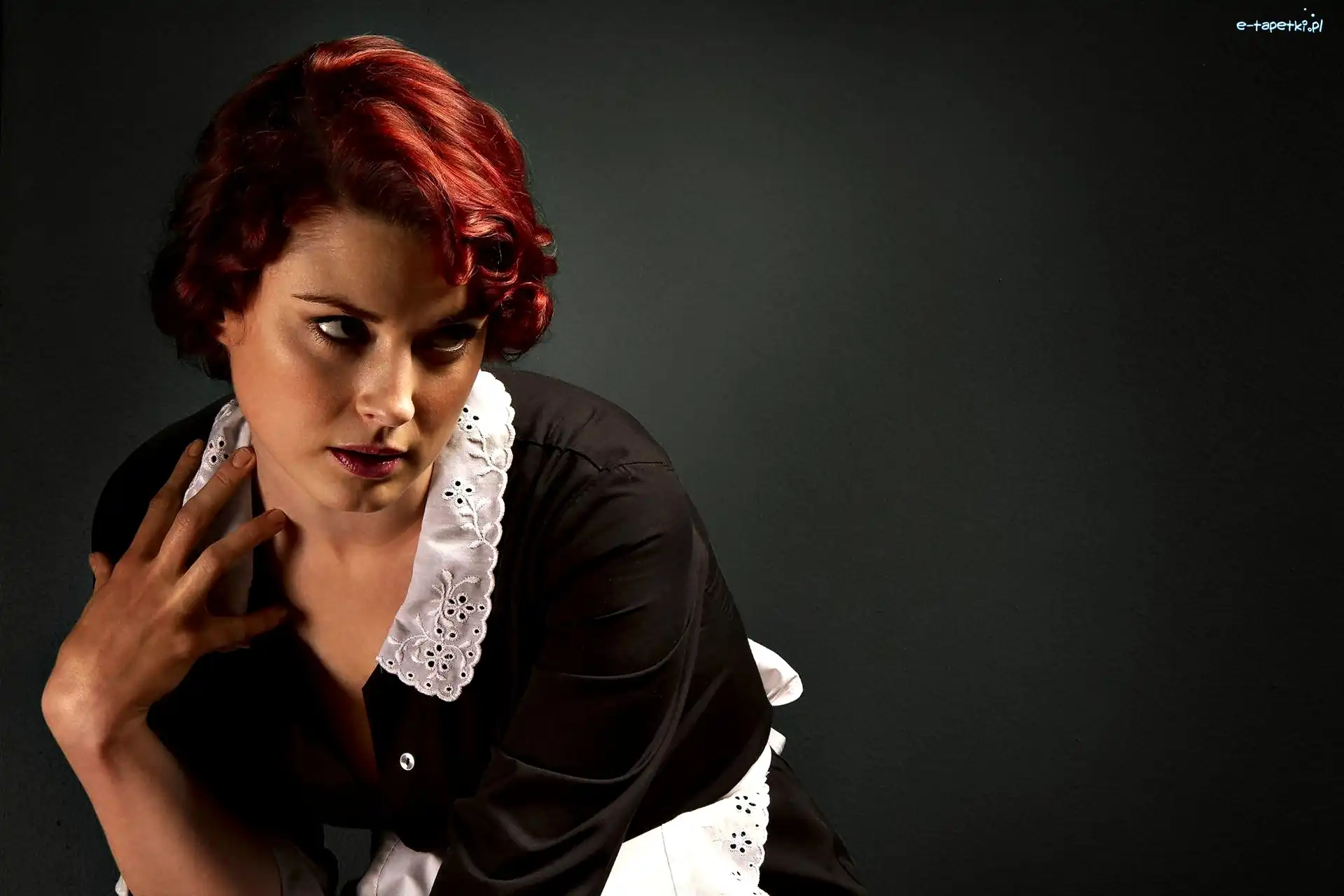 Fartuszek, American Horror Story, Serial, Aktorka, Alexandra Breckenridge, Kobieta, Gosposia