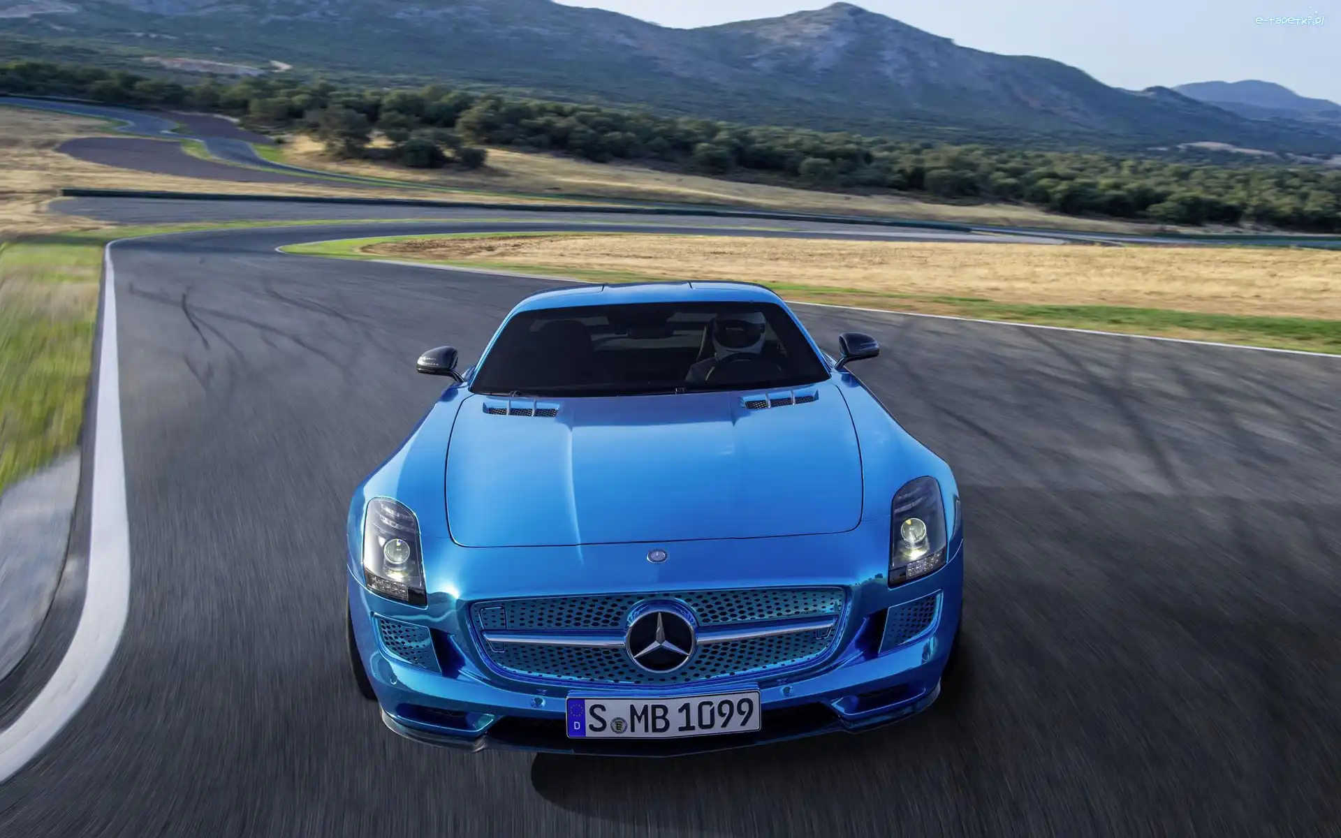 Mercedes SLS, Niebieski
