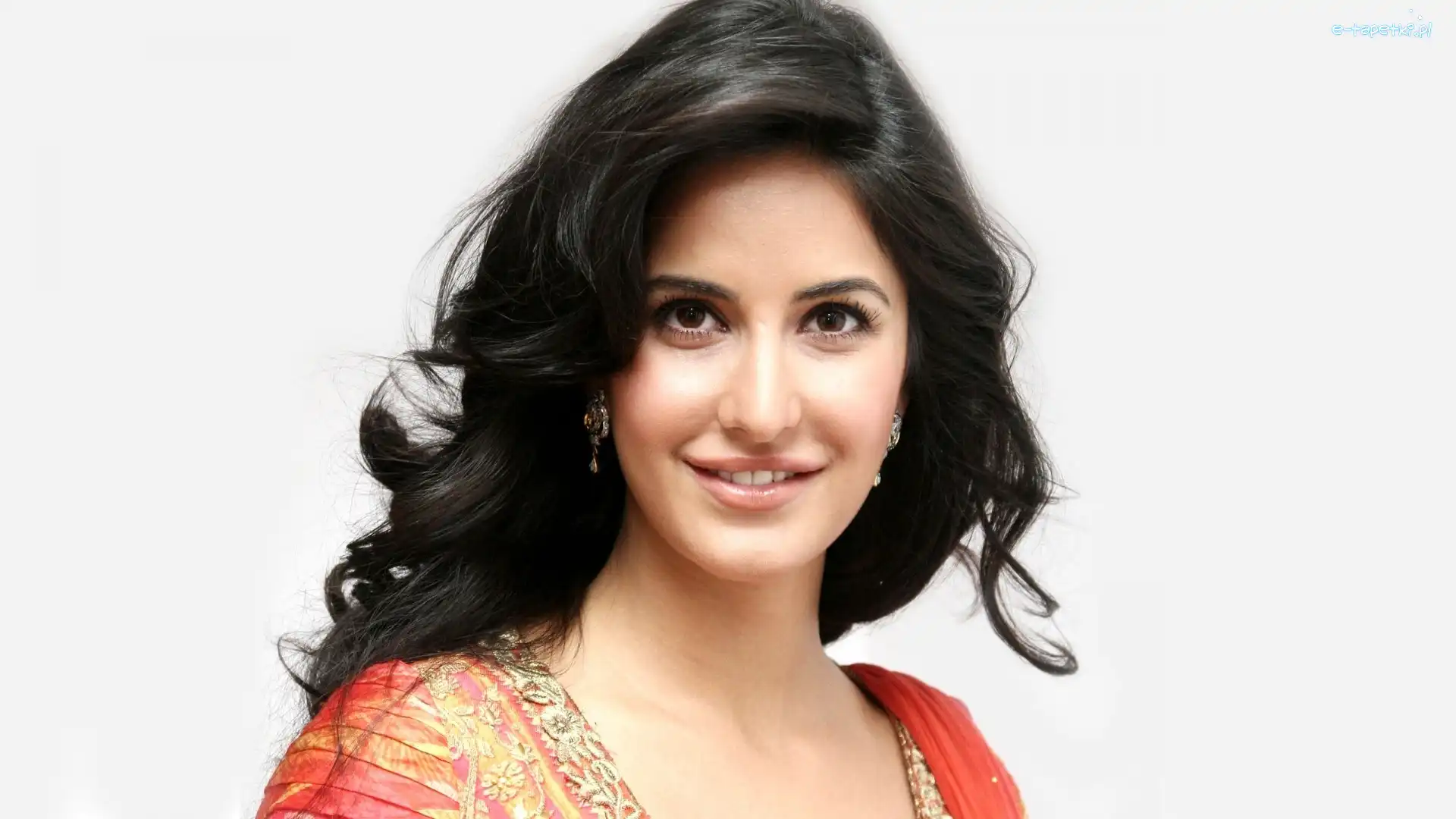 Katrina Kaif, Uśmiechnięta