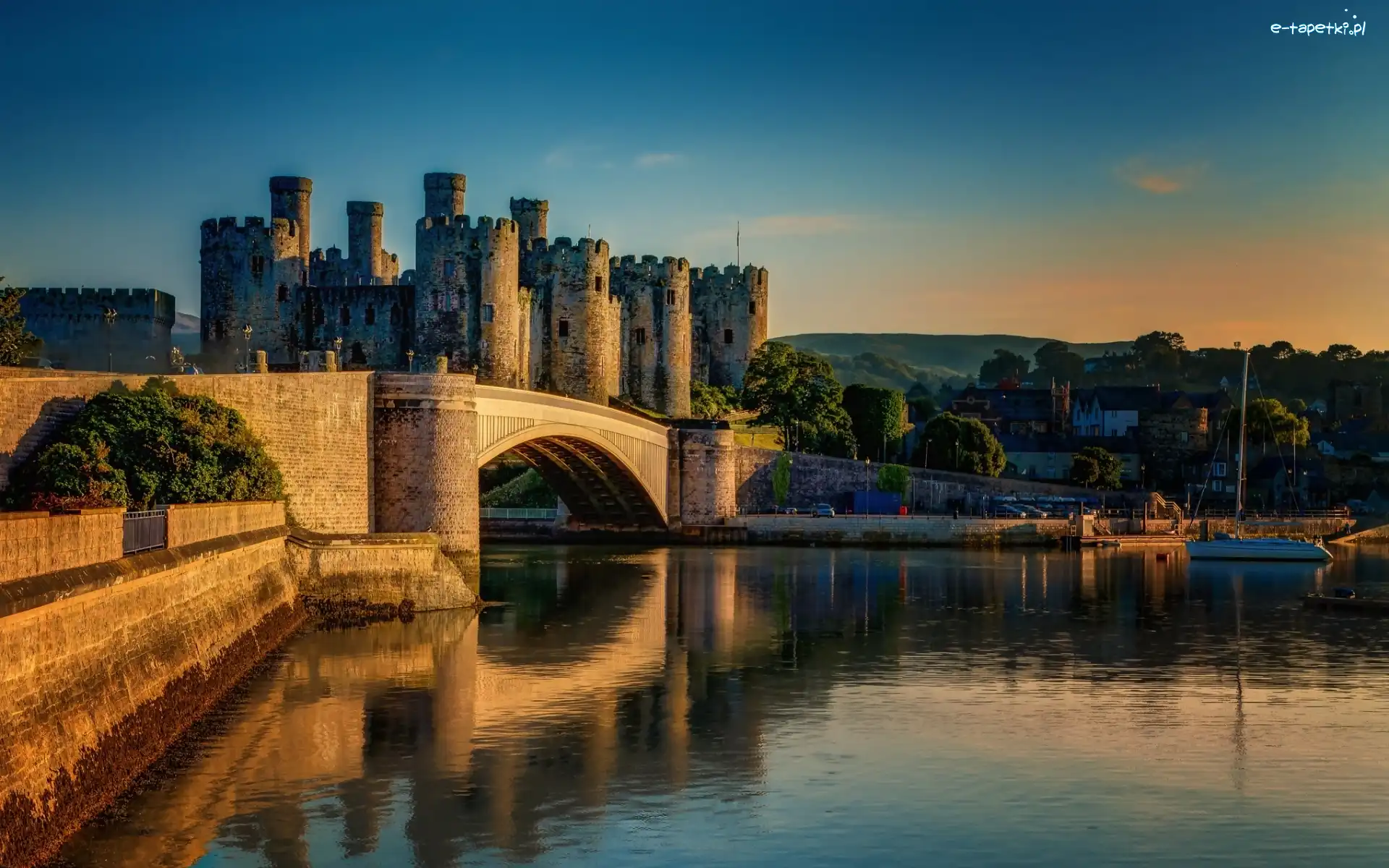 Zamek Conwy, Walia, Miasto Conwy, Rzeka Conwy, Most