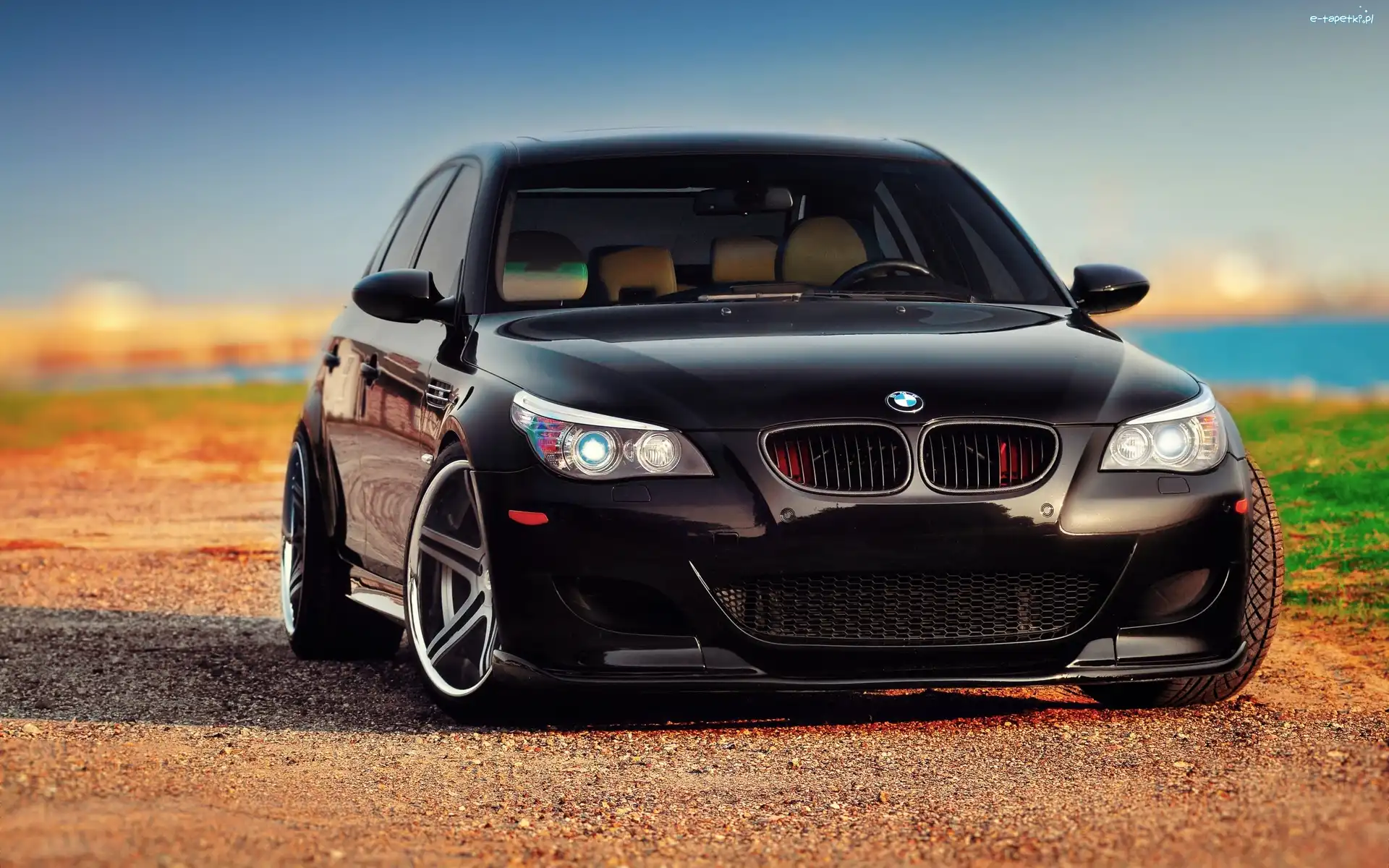 BMW M5, Samochód