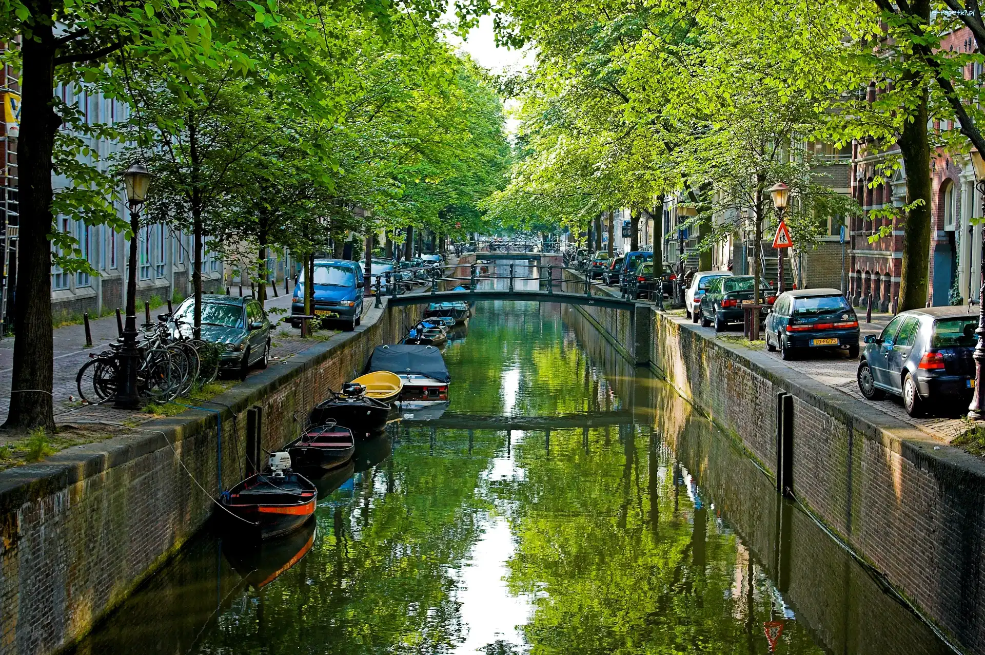 Kanał, Samochody, Łódki, Amsterdam