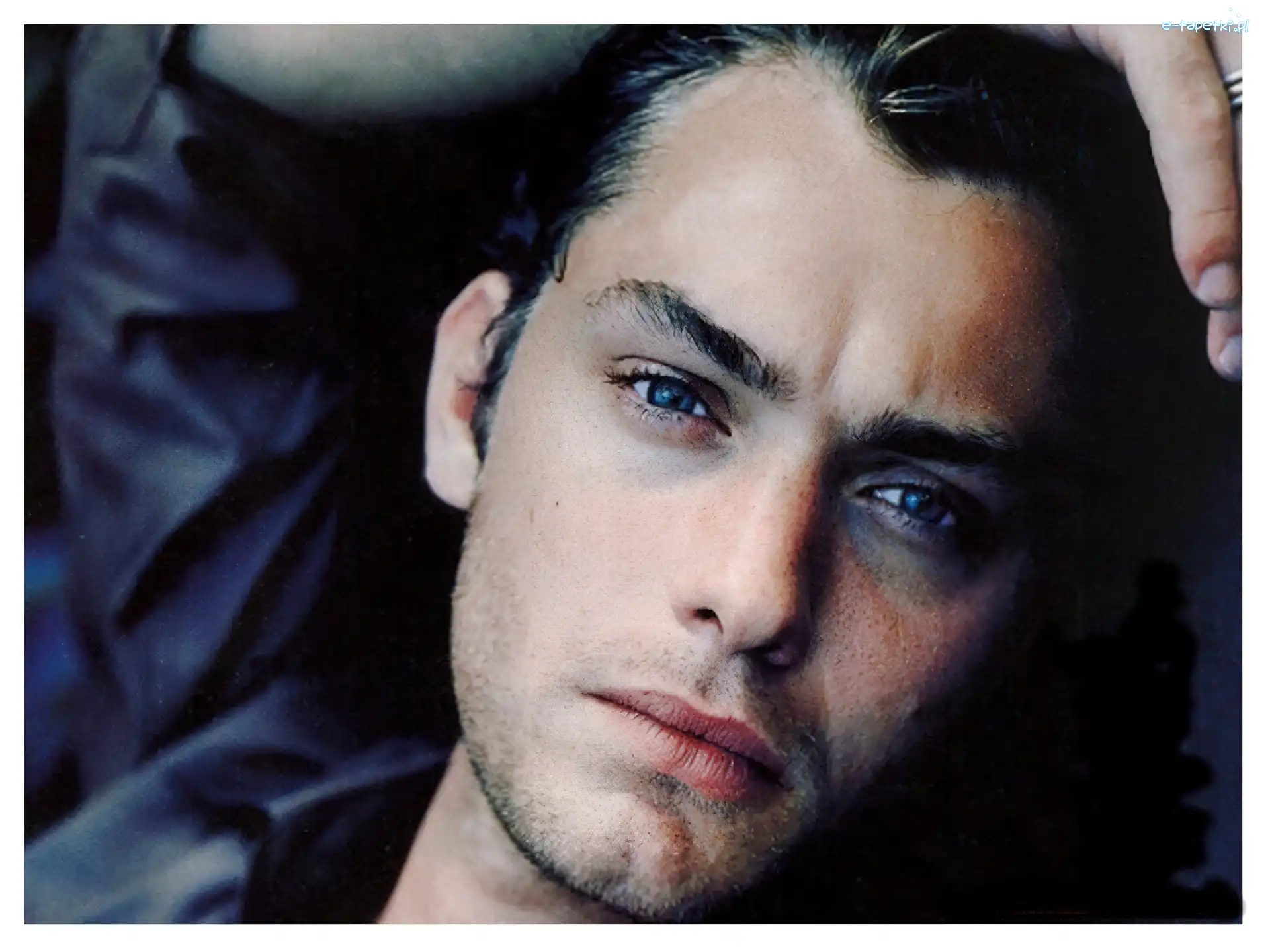 niebieskie oczy, Jude Law