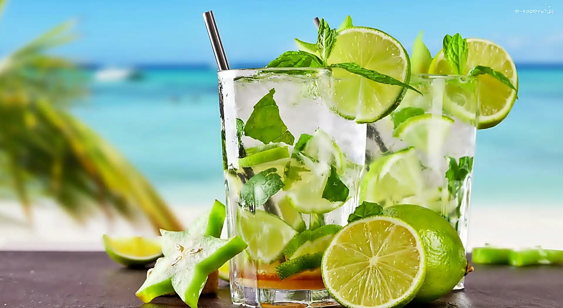 Limonki, Słomka, Szklanki, Drinki