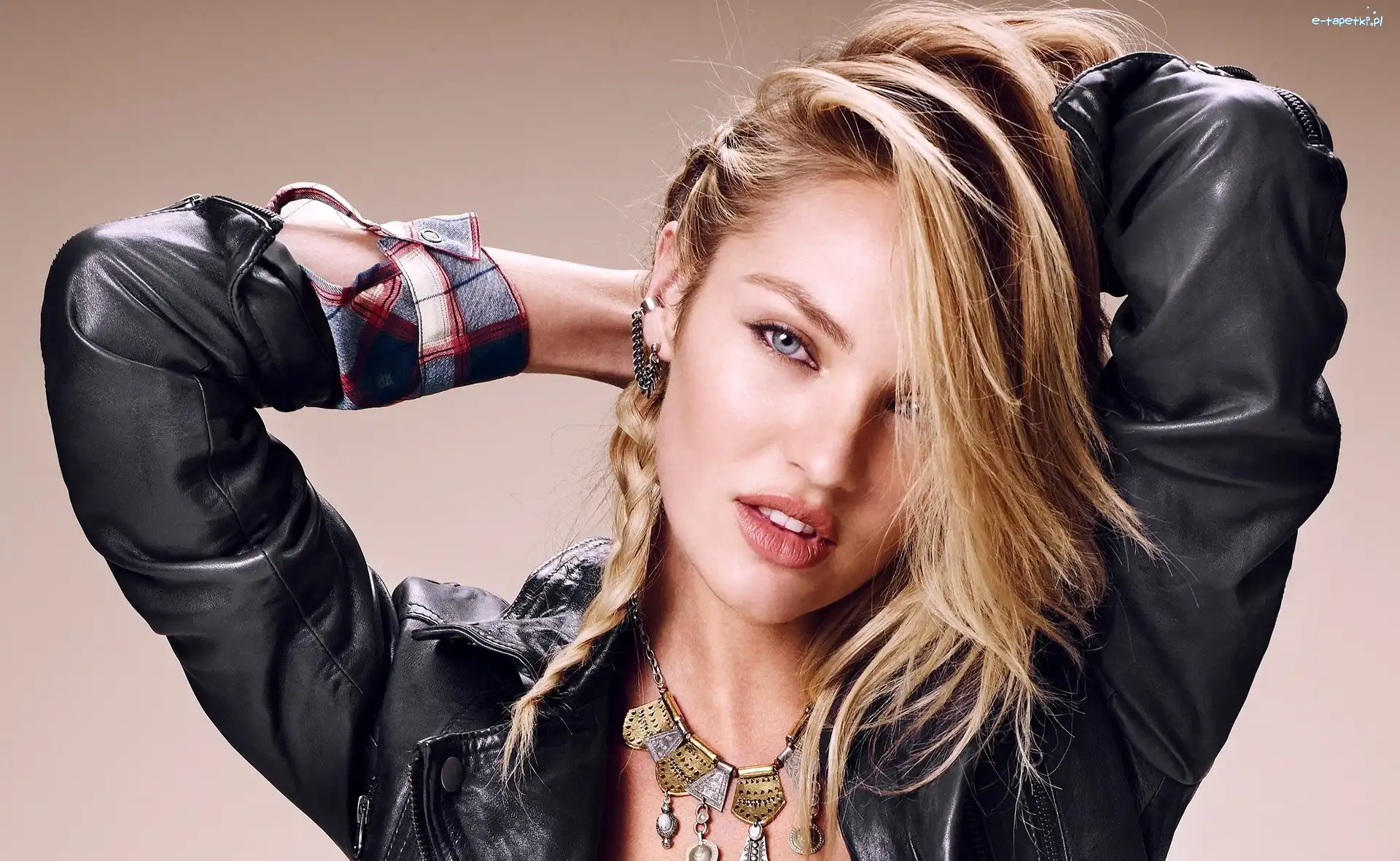 Candice Swanepoel, Kurtka, Modelka, Spojrzenie, Biżuteria