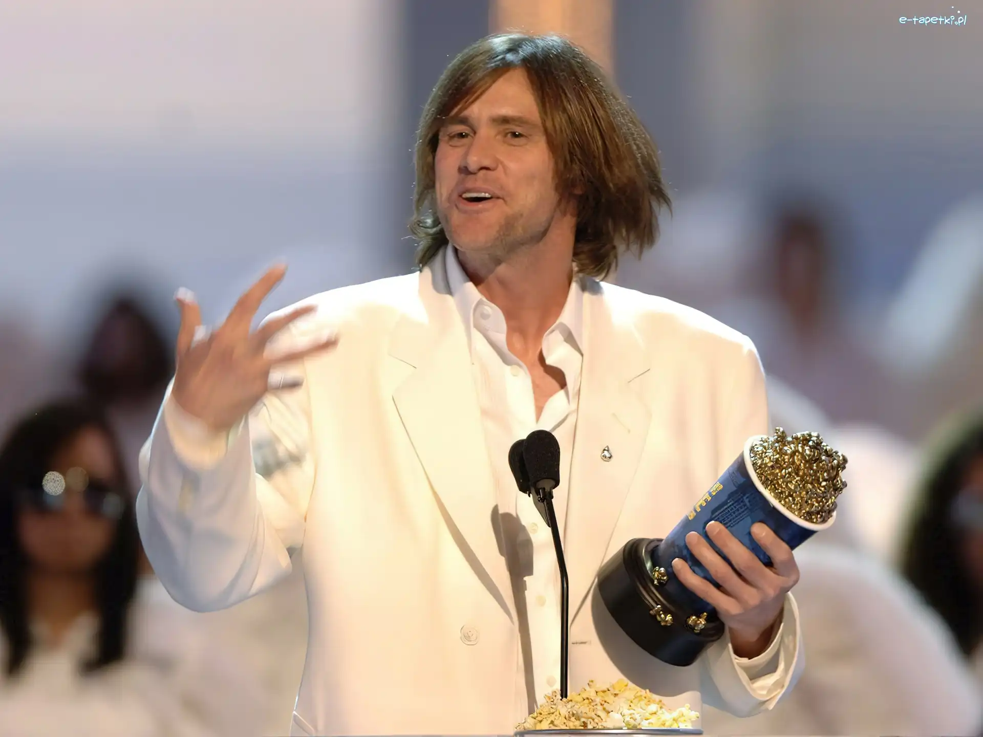 mikrofon, długie włosy, Jim Carrey