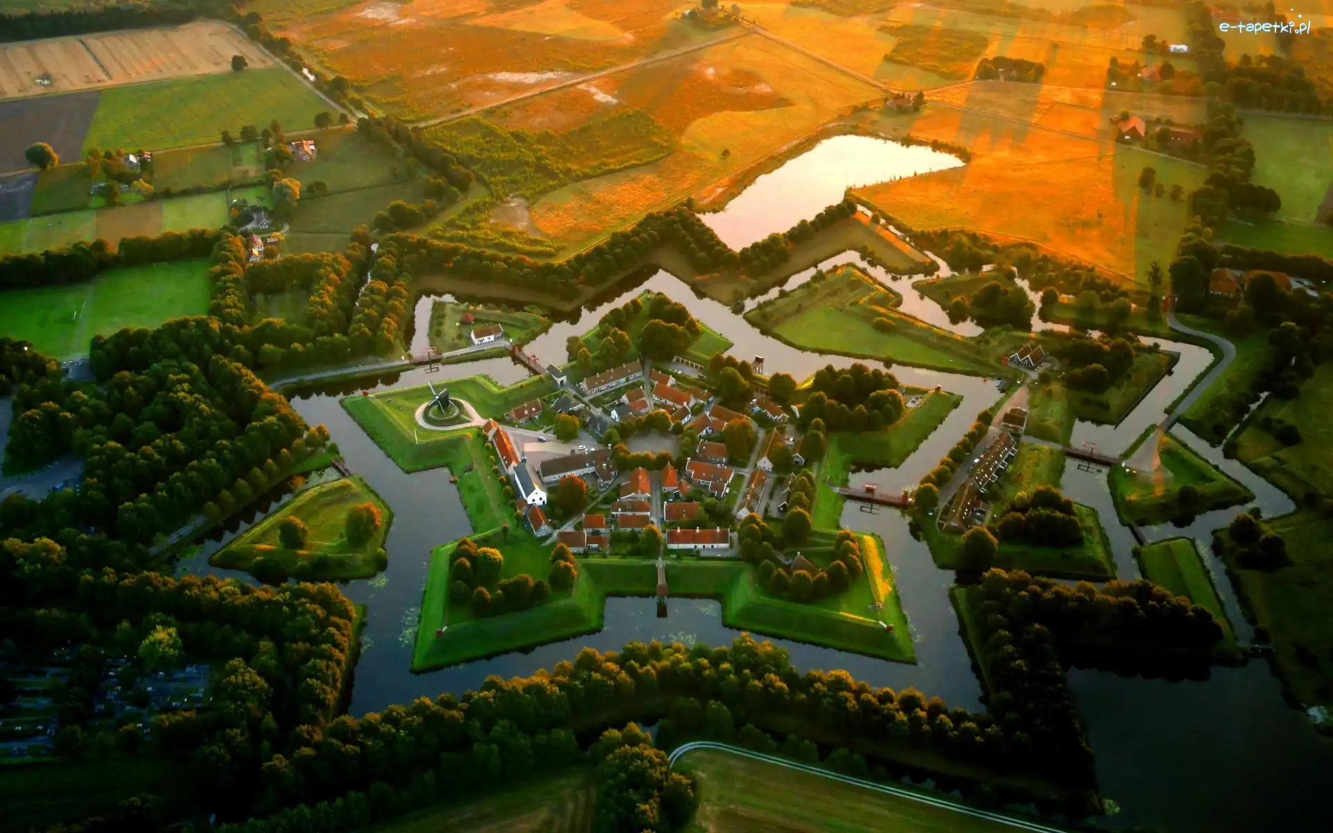 Holandia, Twierdza, Bourtange, Z lotu ptaka, Fosa