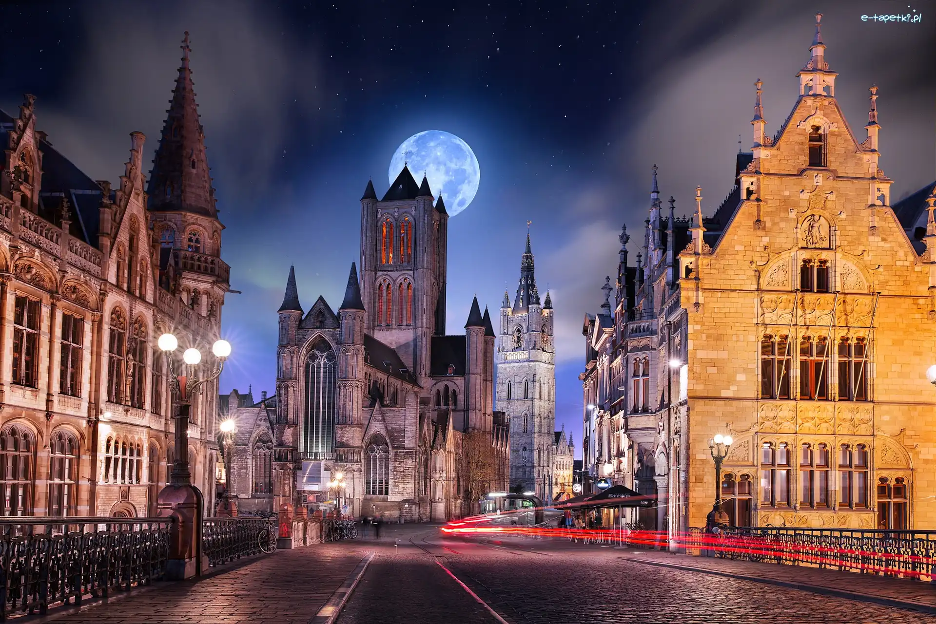 Gandawa, Zamek Gravensteen, Miasto nocą, Domy, Ulica, Muzeum broni i tortur, Zmierzch, Księżyc, Belgia
