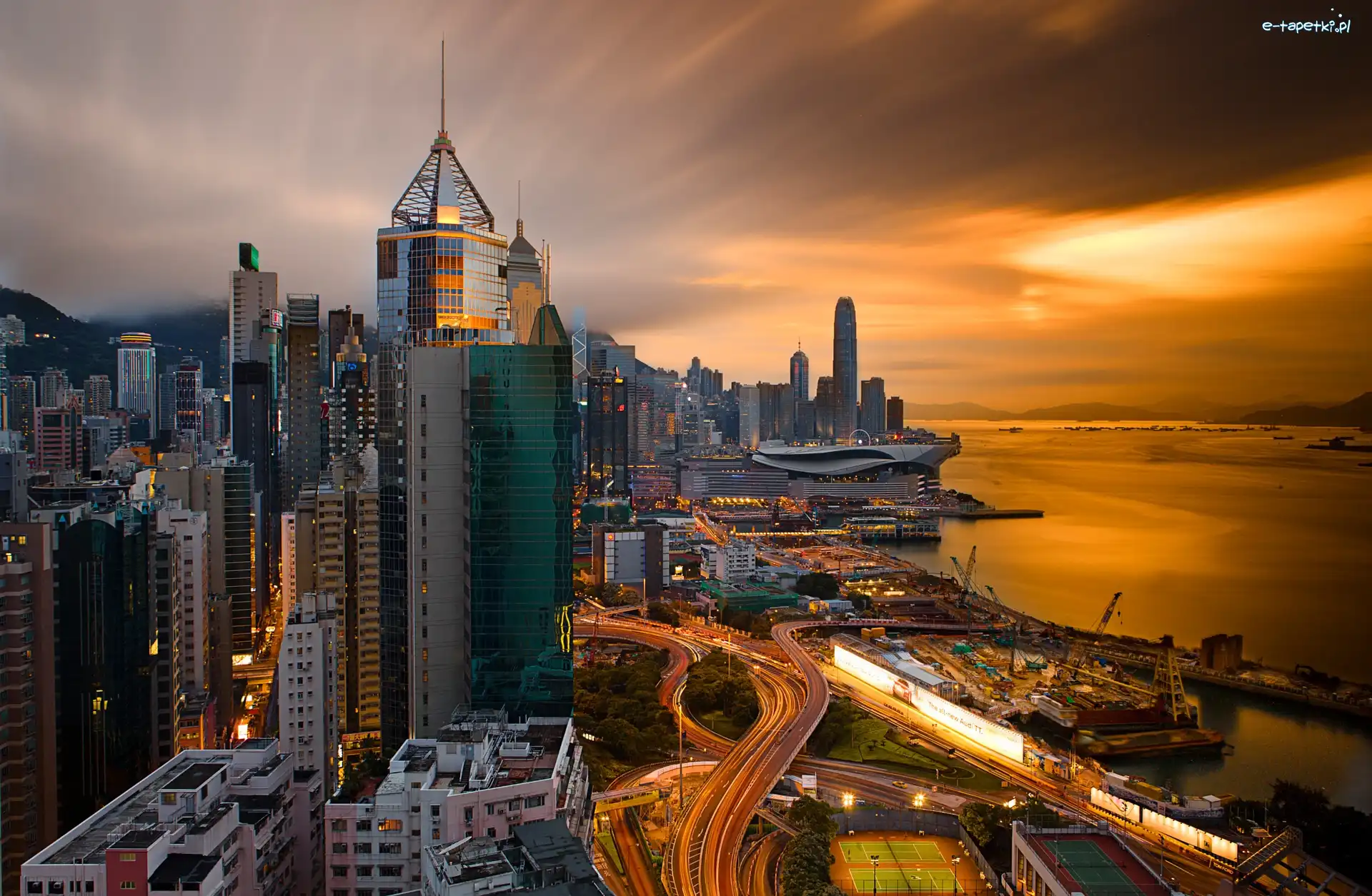 Miasto nocą, Chiny, Hong Kong, Wieżowce
