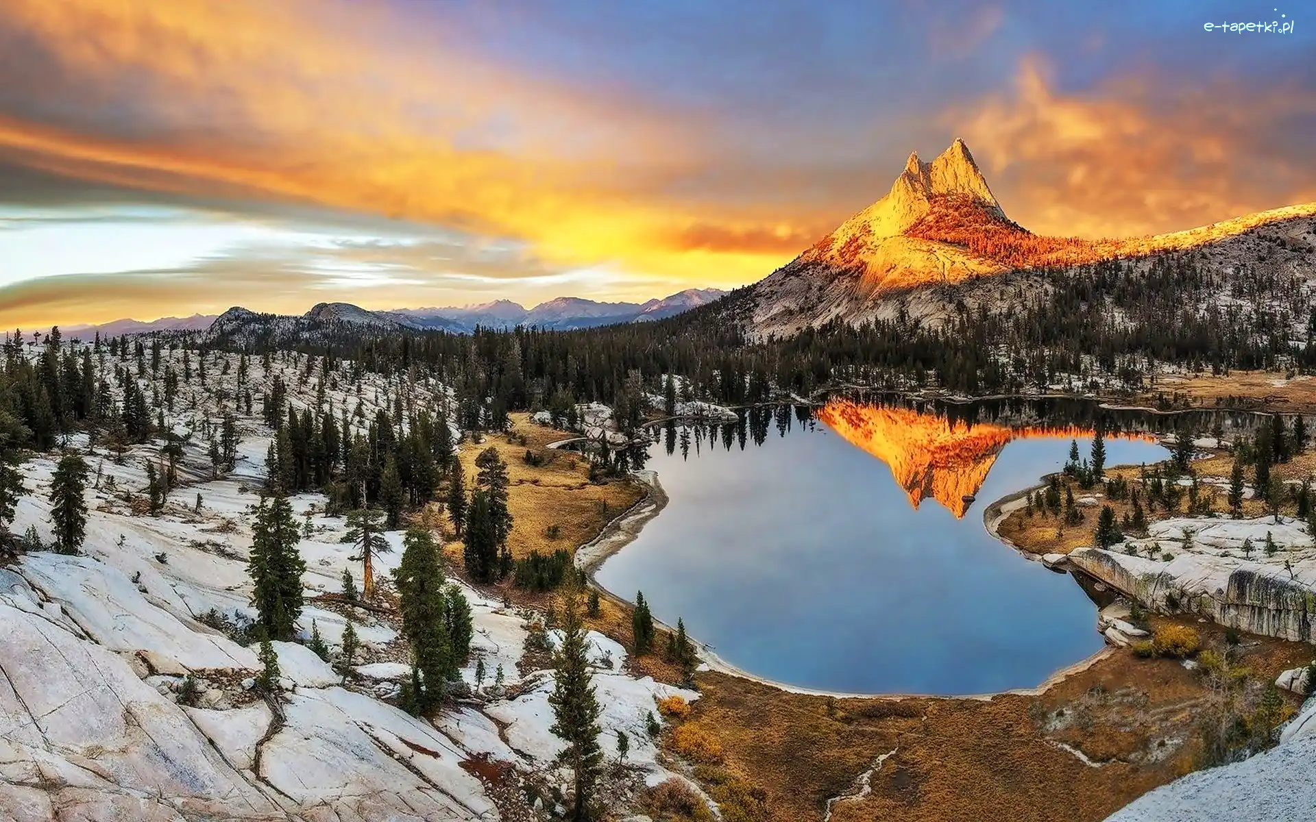 Jezioro, Park Narodowy Yosemite, Góry, Stan Kalifornia, Stany Zjednoczone, Chmury, Lasy