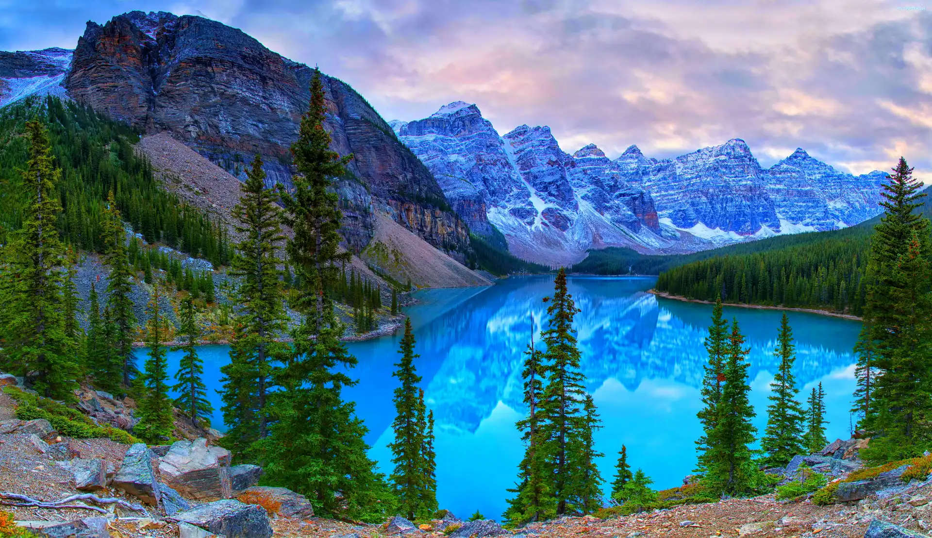 Góry, Park Narodowy Banff, Jezioro Moraine Lake, Kanada, Prowincja Alberta