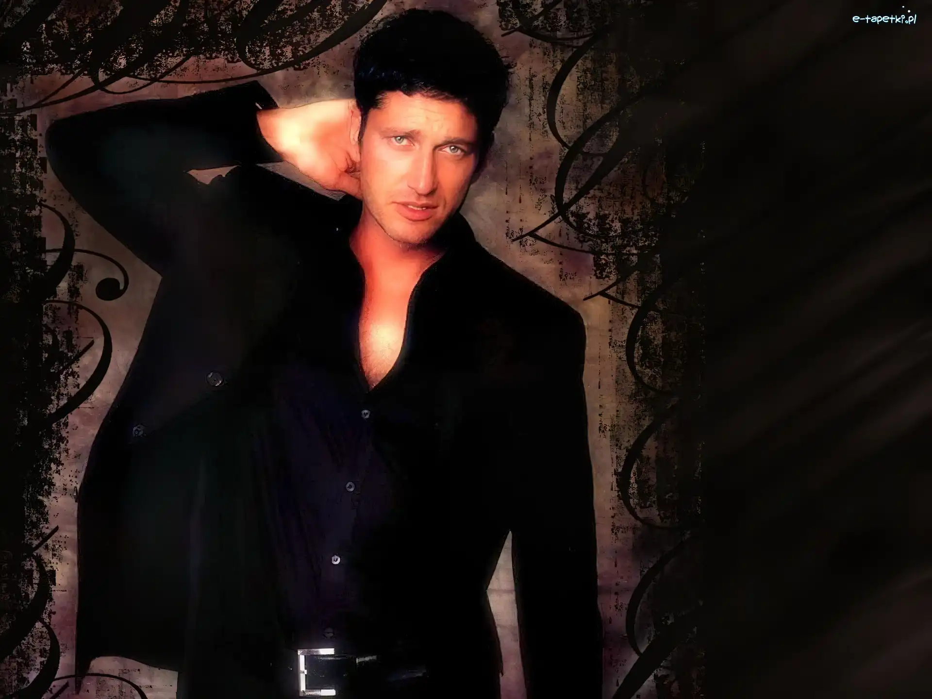 czarny strój, Gerard Butler
