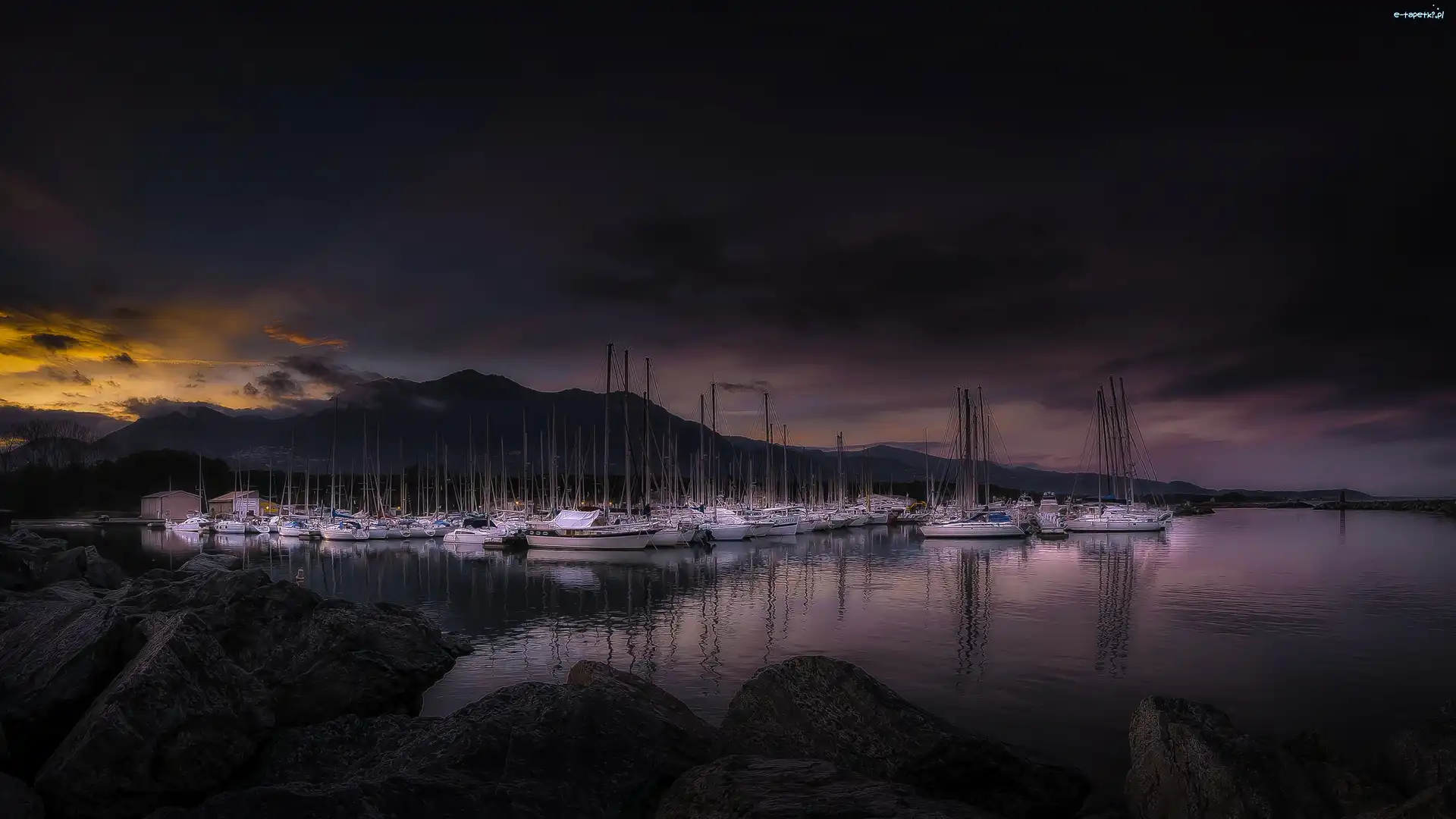 Jachty, Port