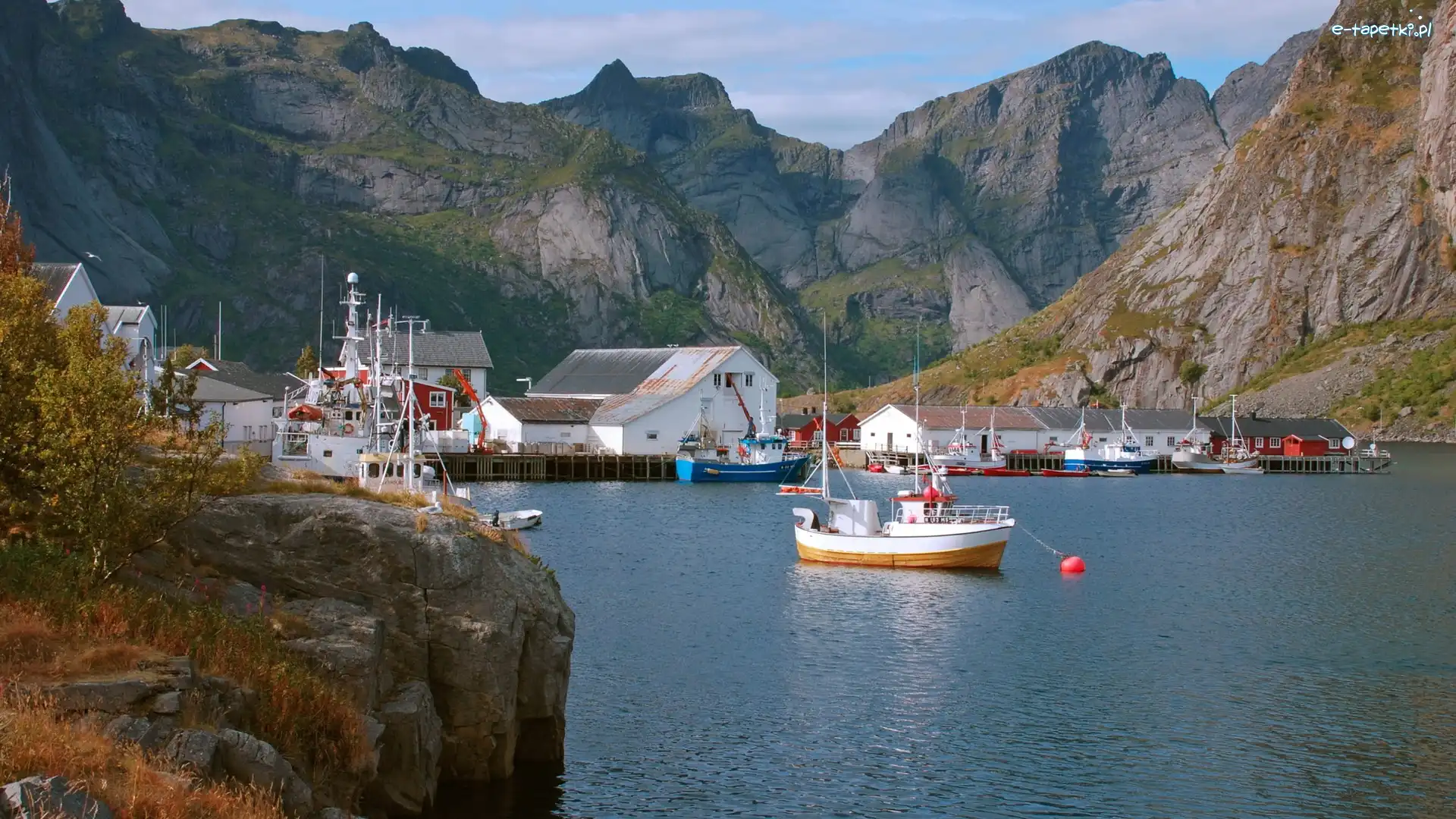 Statki, Góry, Port