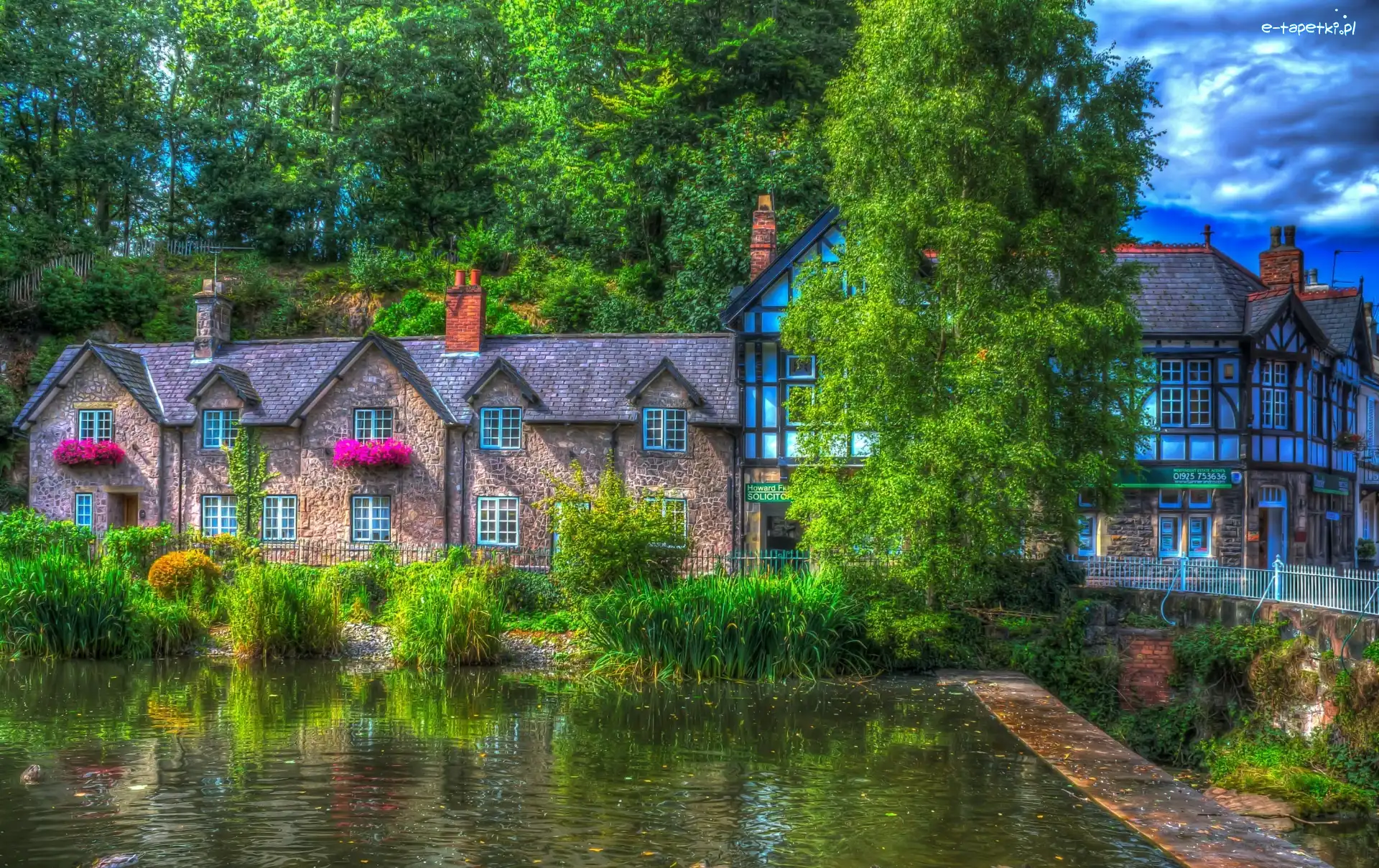 Domy, Drzewa, Rzeka, Anglia