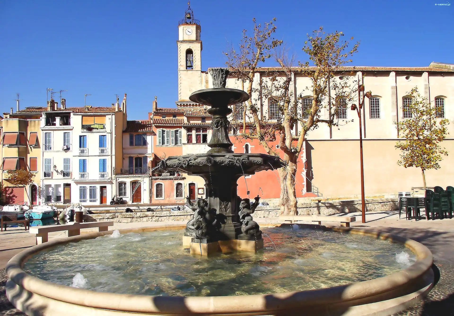 Prowansja, Niebo, Fontanna