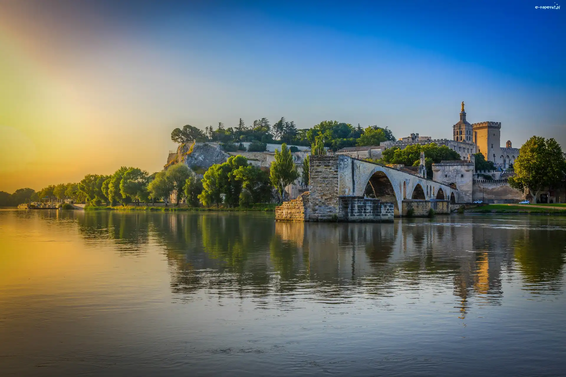 Avignon, Pałac, Rzeka, Francja