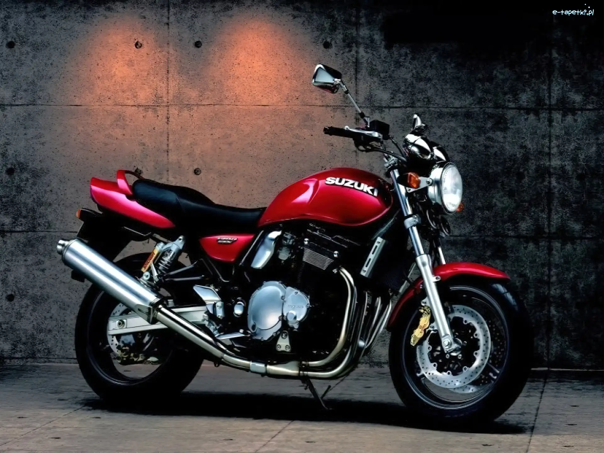 tłumik , kierownica, opony, koła, lusterka, siedzenie , światła , Motory Suzuki