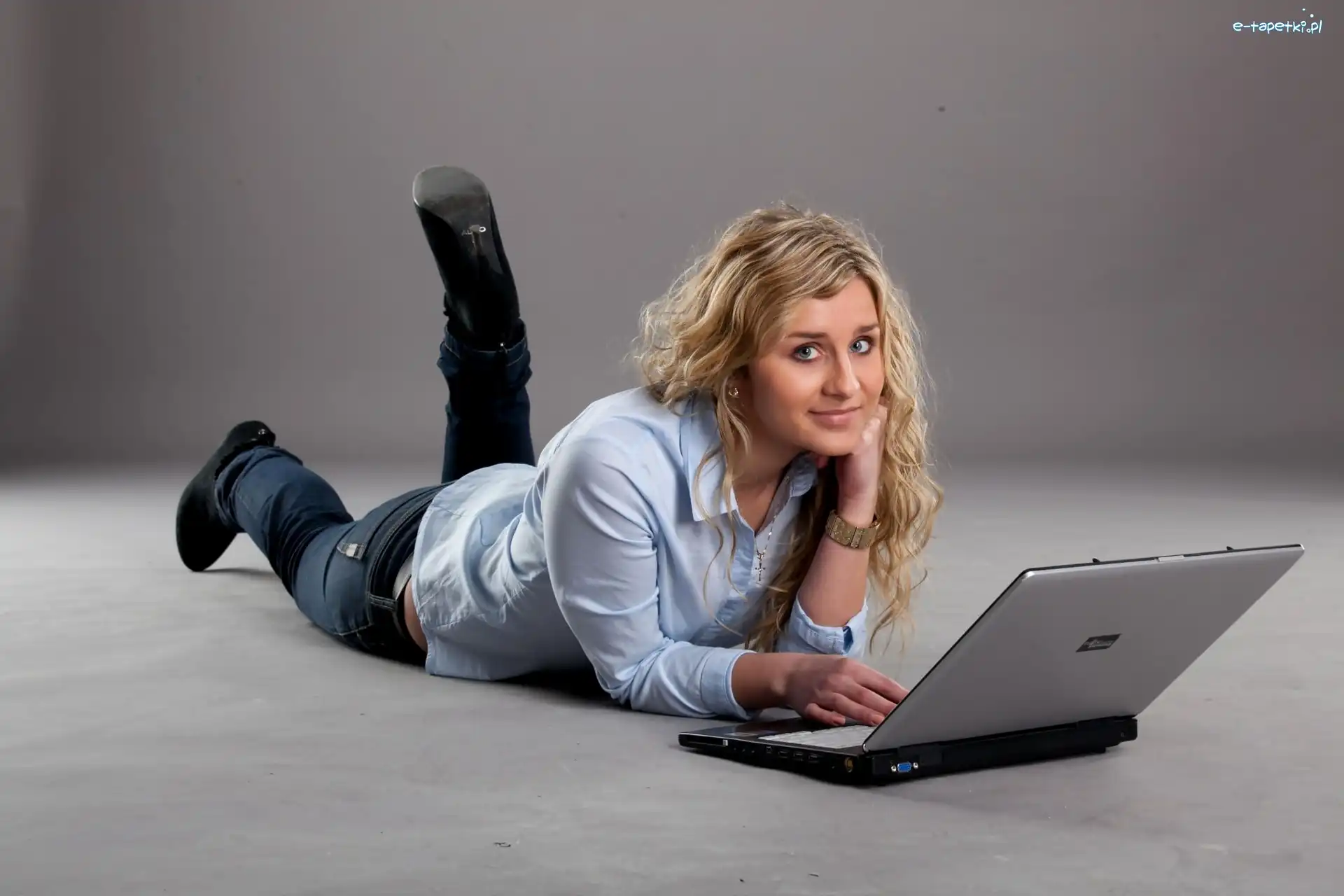 Laptop, Kobieta