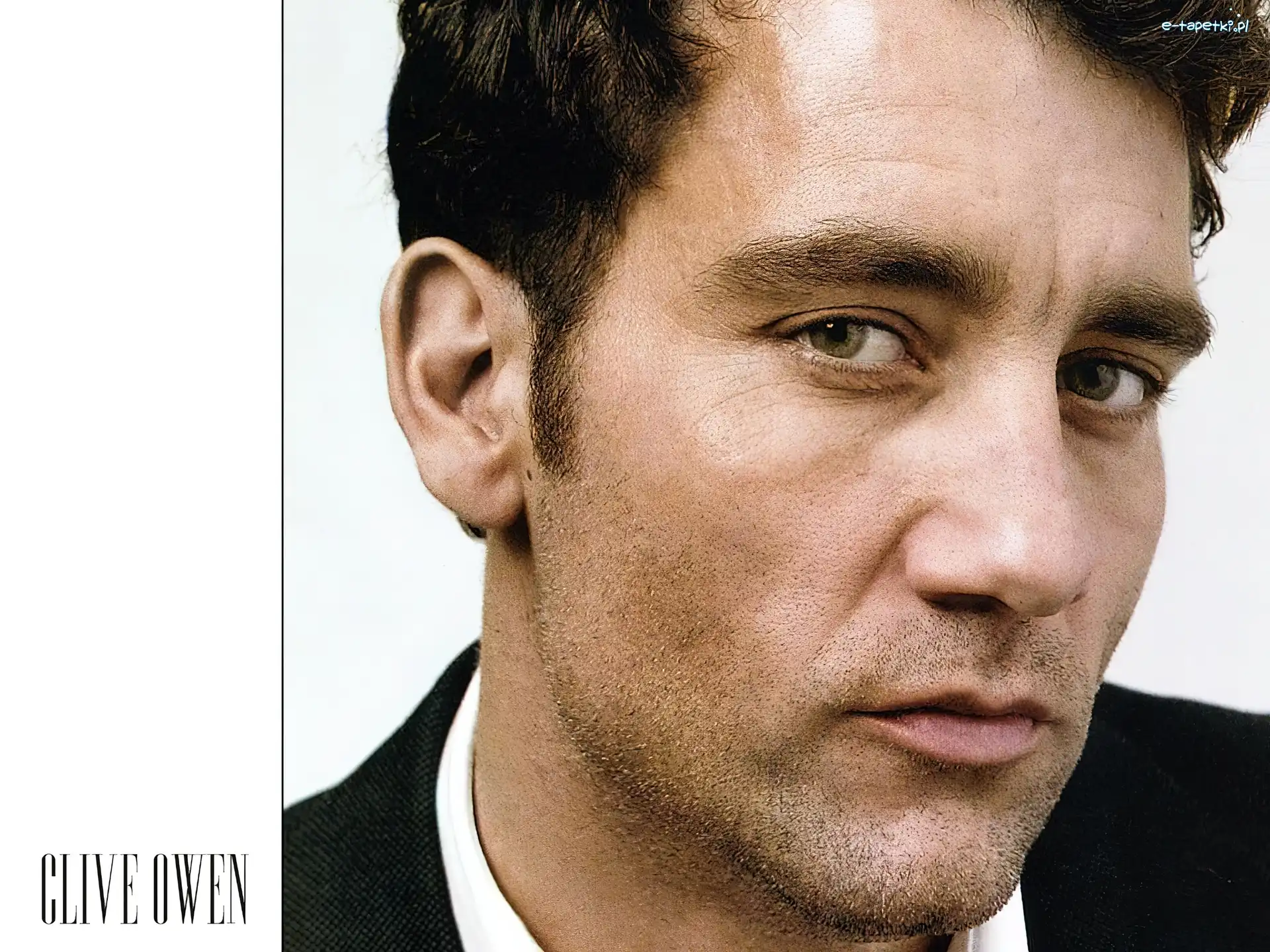 jasne oczy, ciemne włosy, Clive Owen