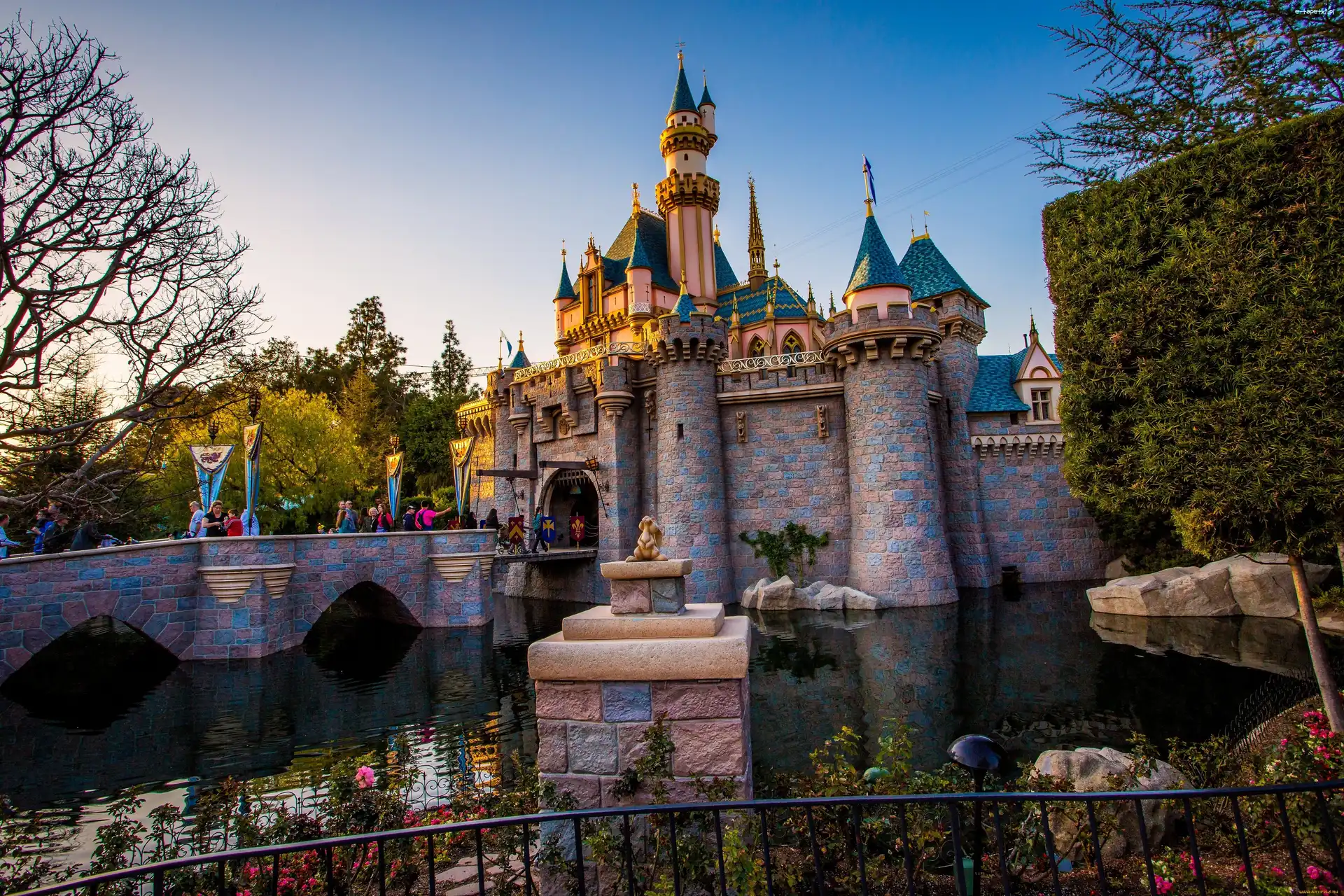 Kalifornia, Disneyland, Anaheim, Stany Zjednoczone, Zamek Sleeping Beauty, Wesołe miasteczko