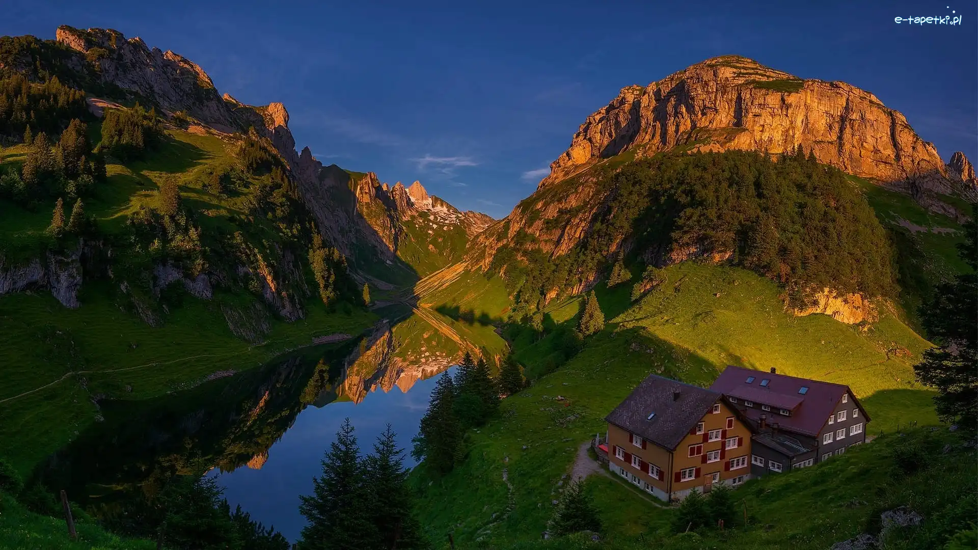 Domy, Jezioro, Góry