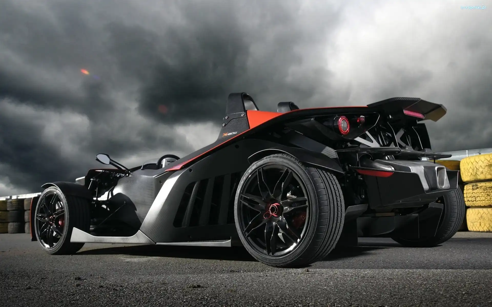 Thunder, Red