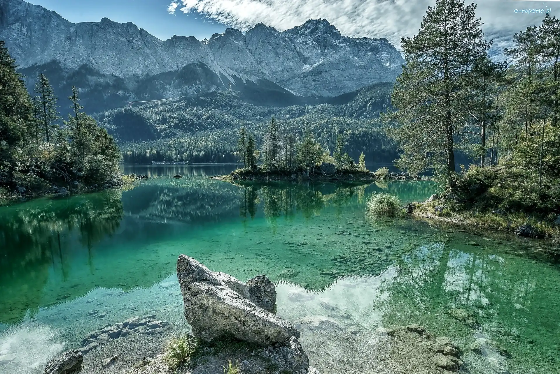 Góry, Kamienie, Drzewa, Jezioro