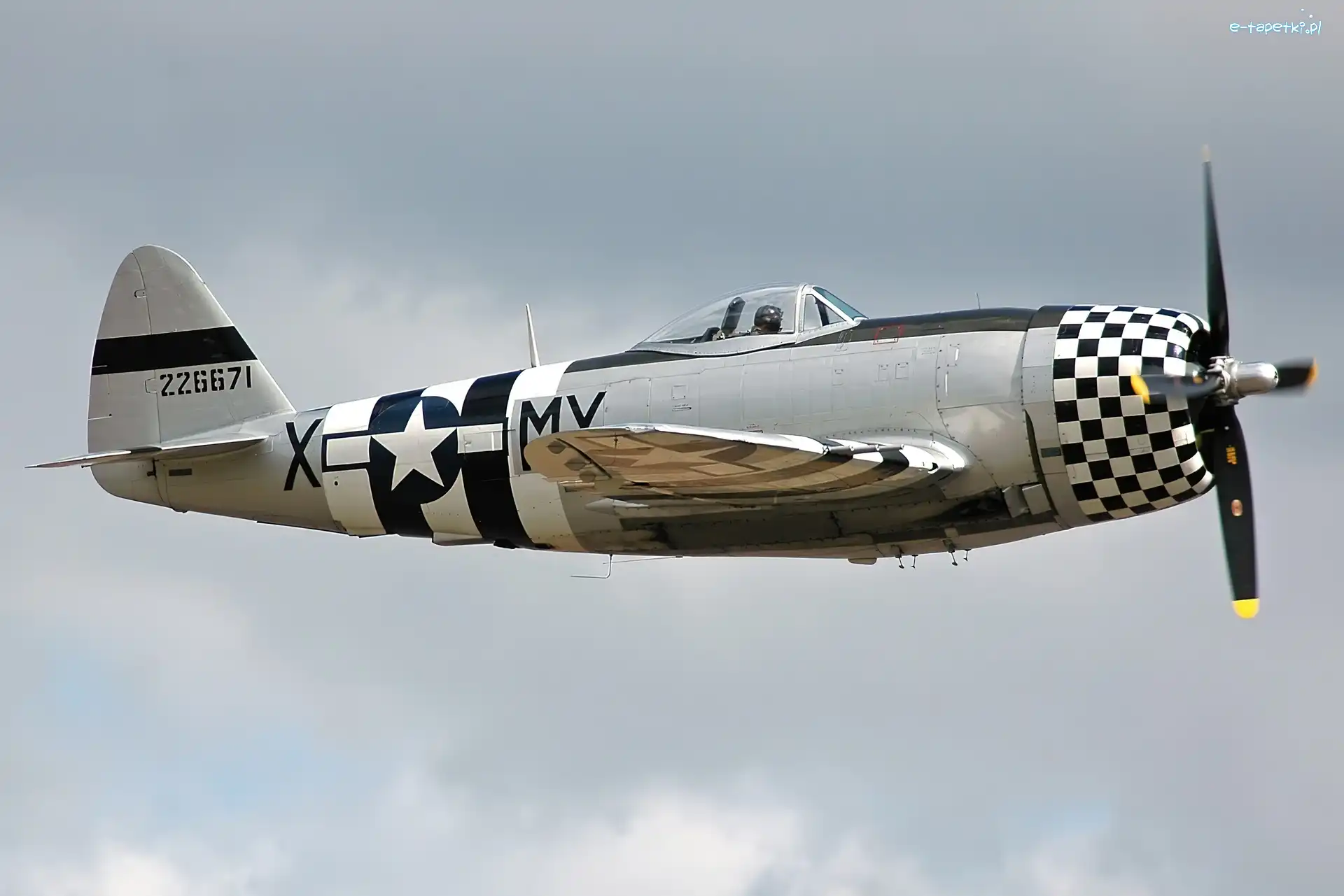 Prawy bok, P-47D Thunderbolt