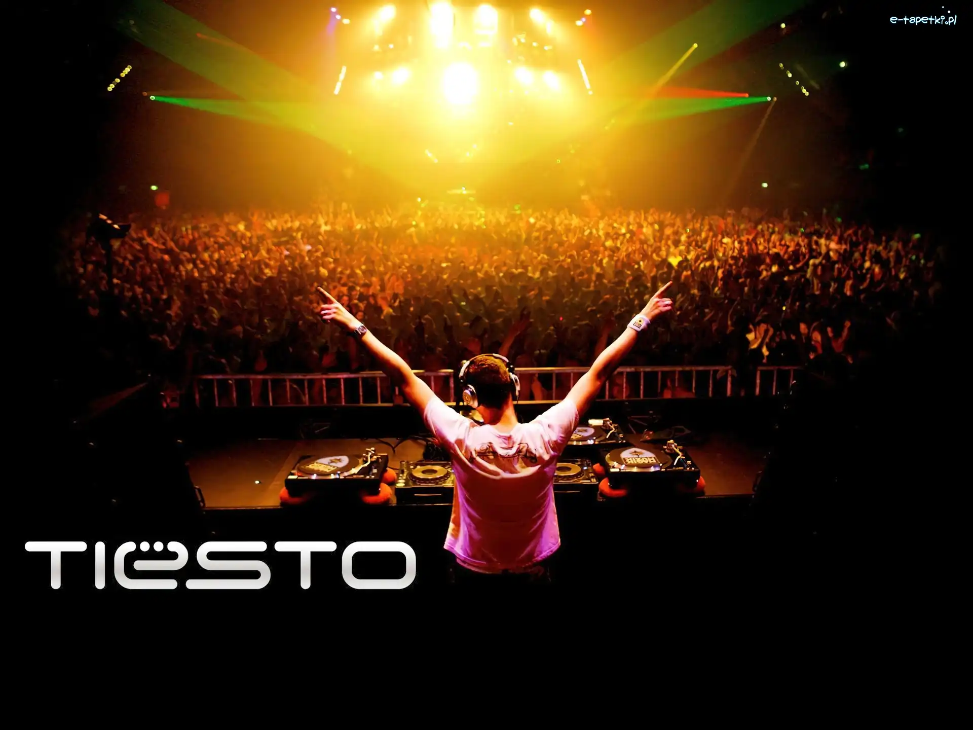 tłumy, Tiesto
