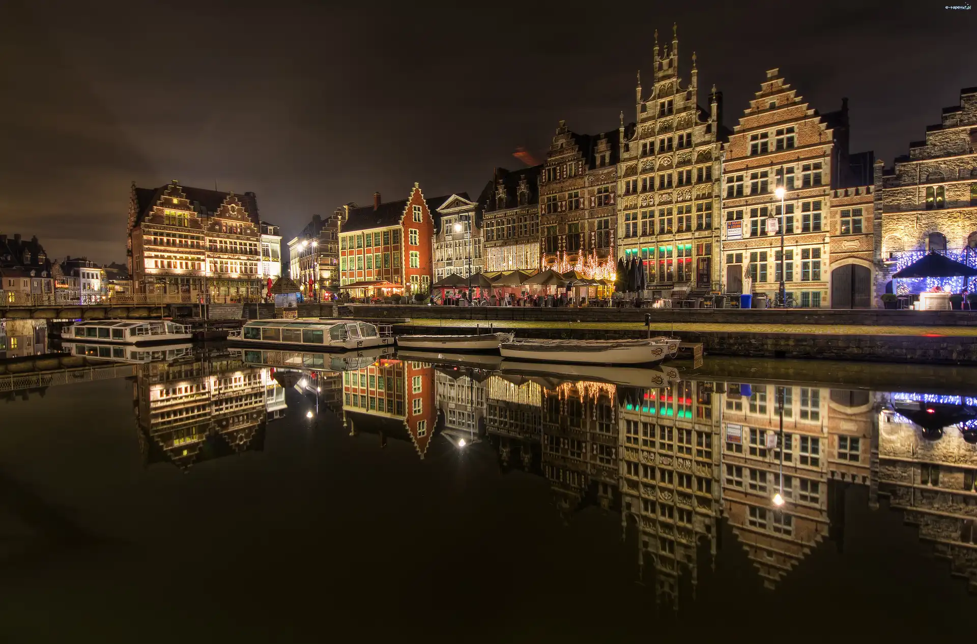 Noc, Domy, Belgia