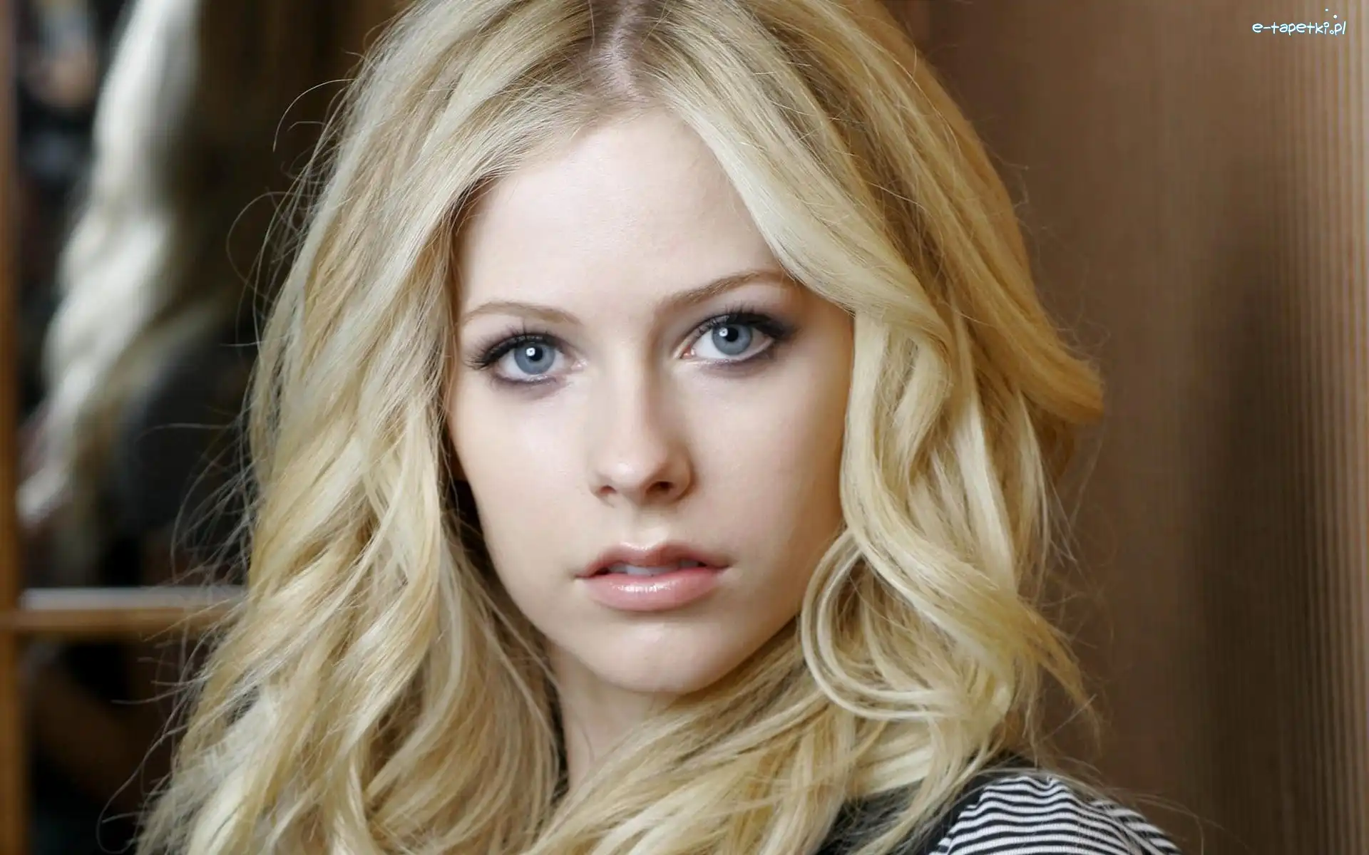 Blondynka, Odbicie, Lustro, Avril Lavigne