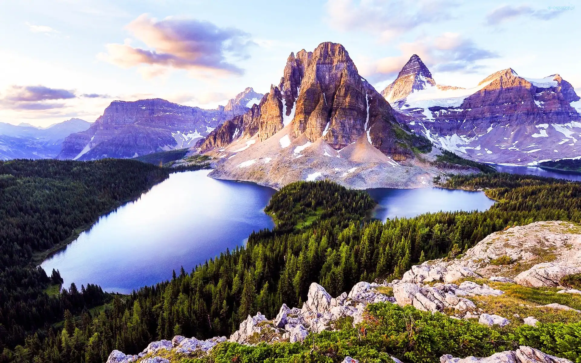 Jezioro Sunburst Lake, Jezioro Cerulean, Park Prowincjonalny Mount Assiniboine, Kolumbia Brytyjska, Kanada, Jeziora, Jesień, Góra Mount Assiniboine, Góry