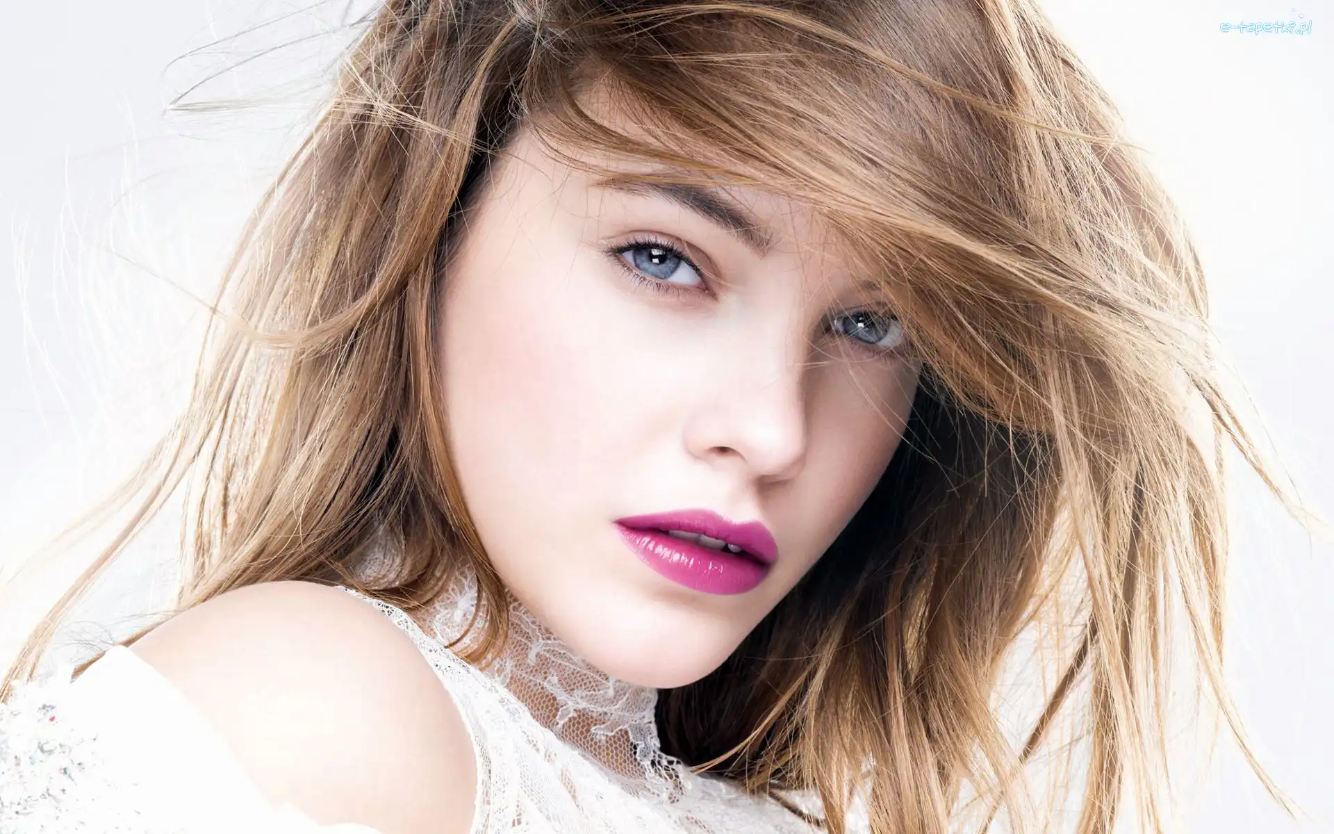 Spojrzenie, Barbara Palvin
