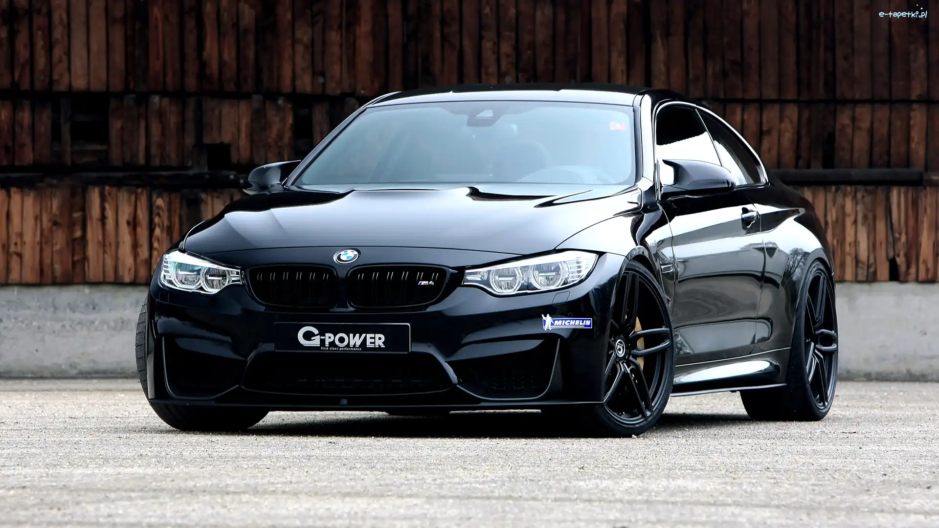 BMW M4, Czarne
