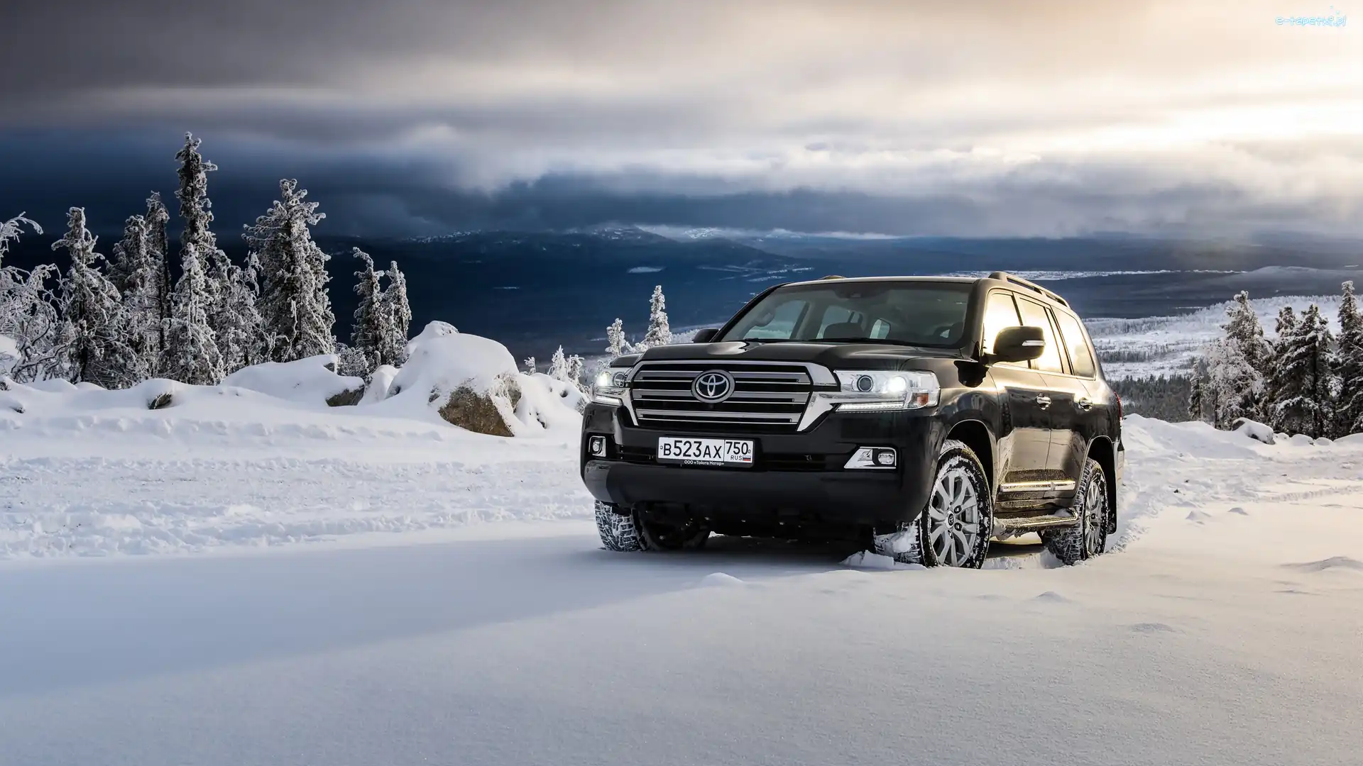 Toyota Land Cruiser, Zima, 2016, Czarna