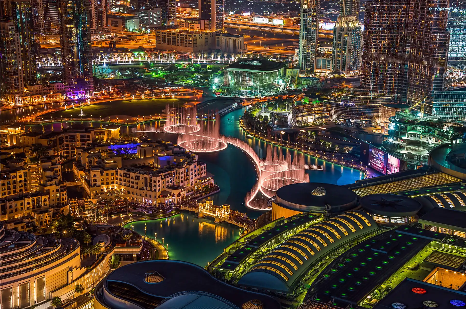Z lotu ptaka, Noc, Dubaj