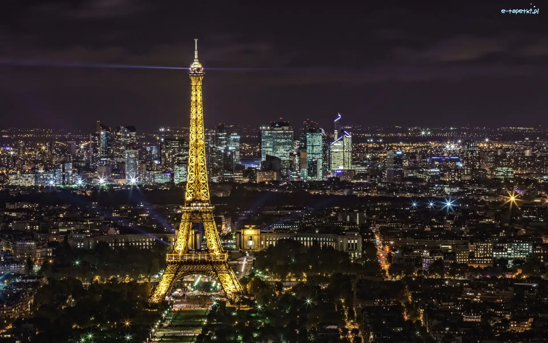 Paryż, Wieża Eiffla, Noc, Z lotu ptaka
