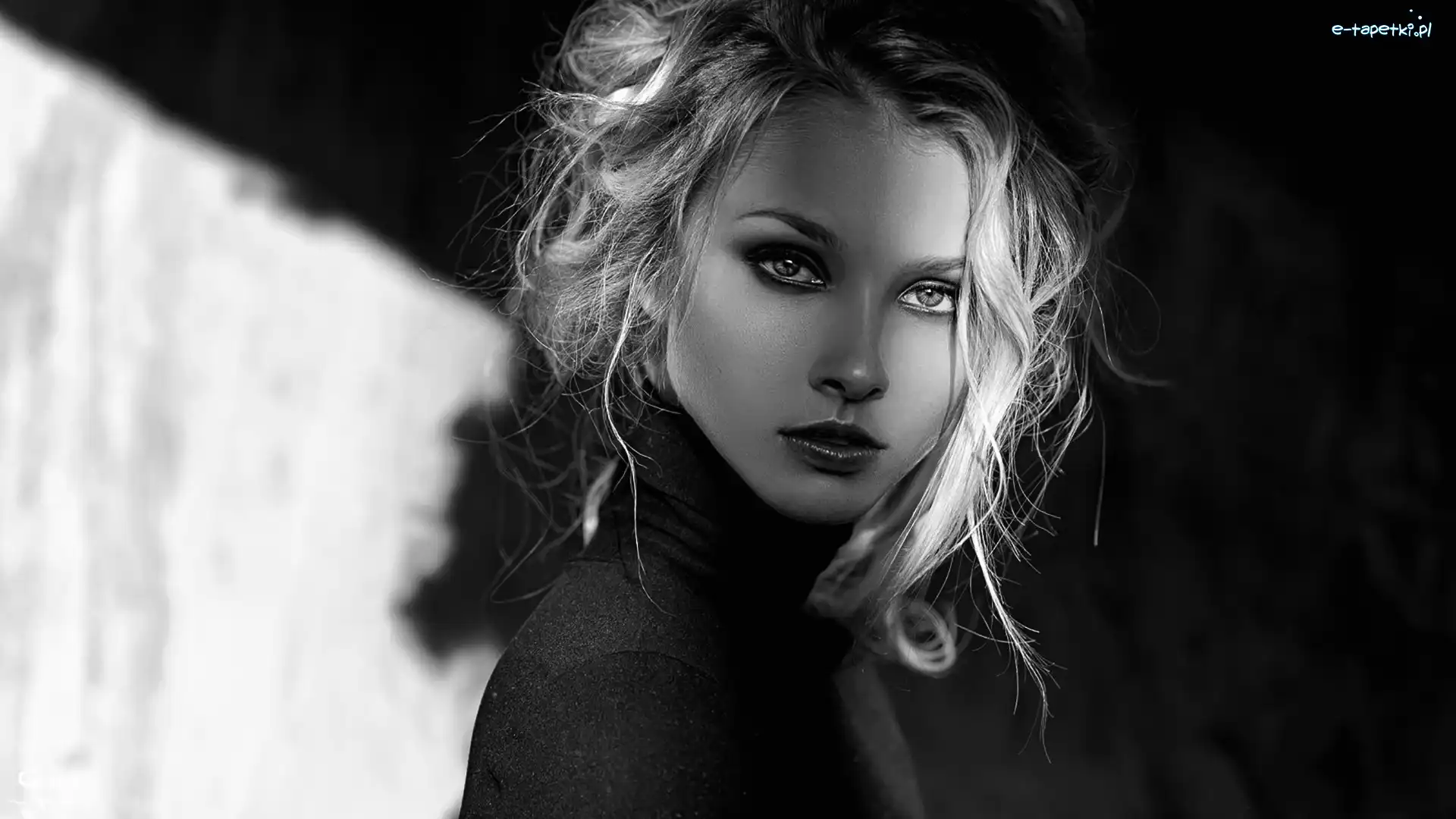 Czarno-Białe, Alice Tarasenko