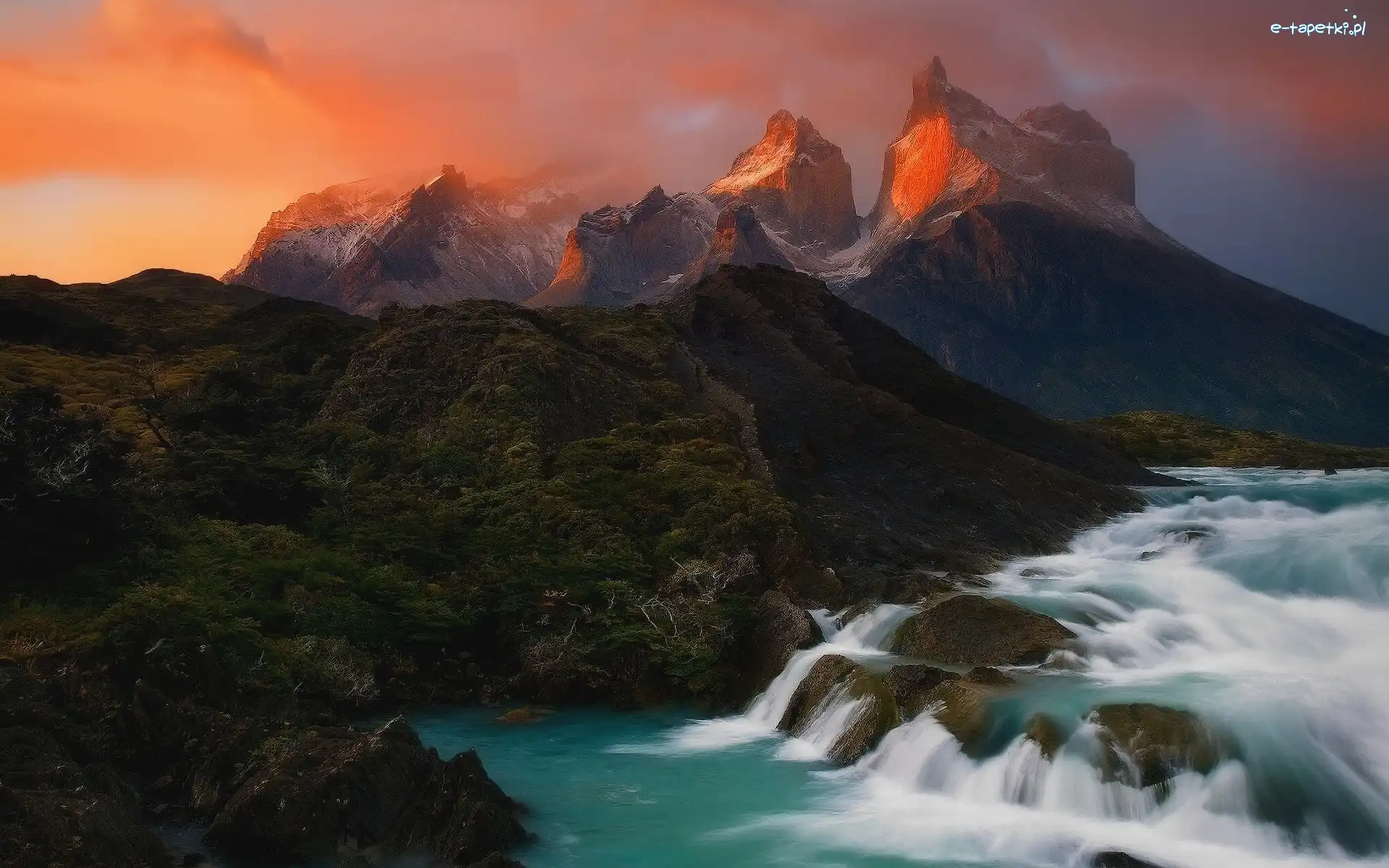 Park Narodowy Torres del Paine, Góry, Zachód słońca, Andy, Chile, Rzeka, Wodospad