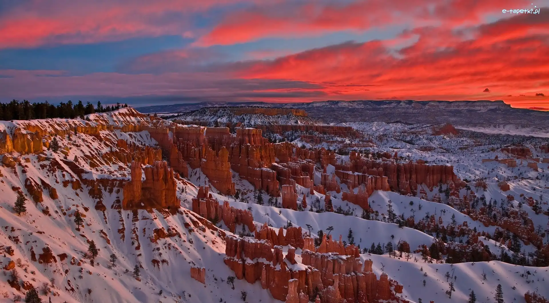 Niebo, Park Narodowy Bryce Canyon, Kaniony, Stan Utah, Stany Zjednoczone, Czerwone, Śnieg