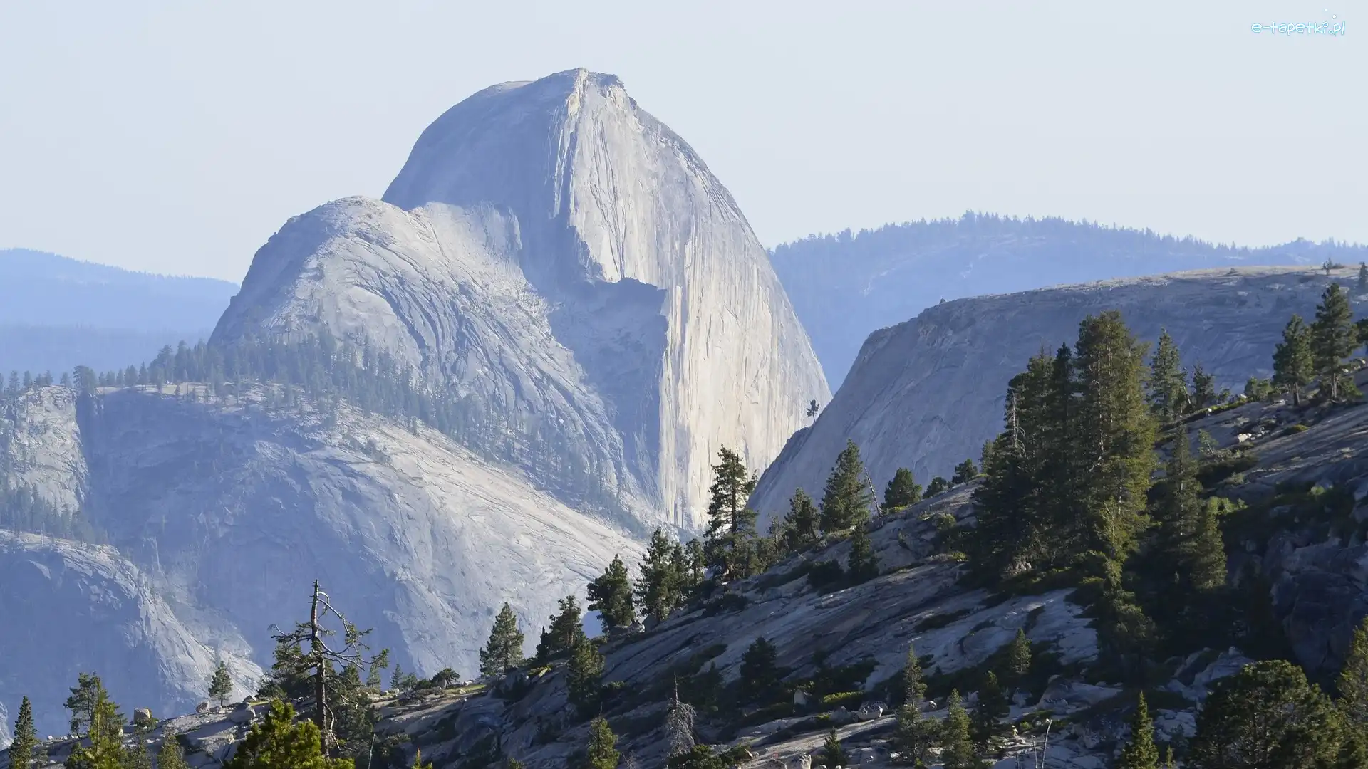 Góra Half Dome, Park Narodowy Yosemite, Góry, Drzewa, Stan Kalifornia, Stany Zjednoczone