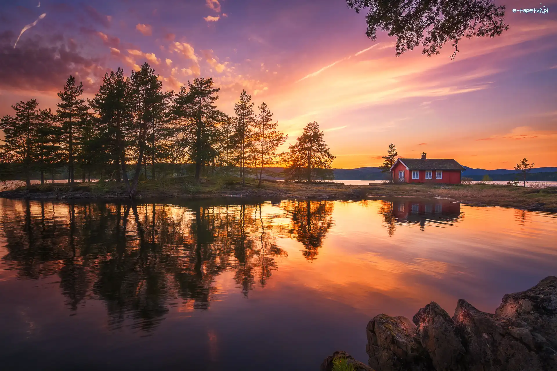 Norwegia, Jezioro Vaeleren, Ringerike, Zachód słońca, Drzewa