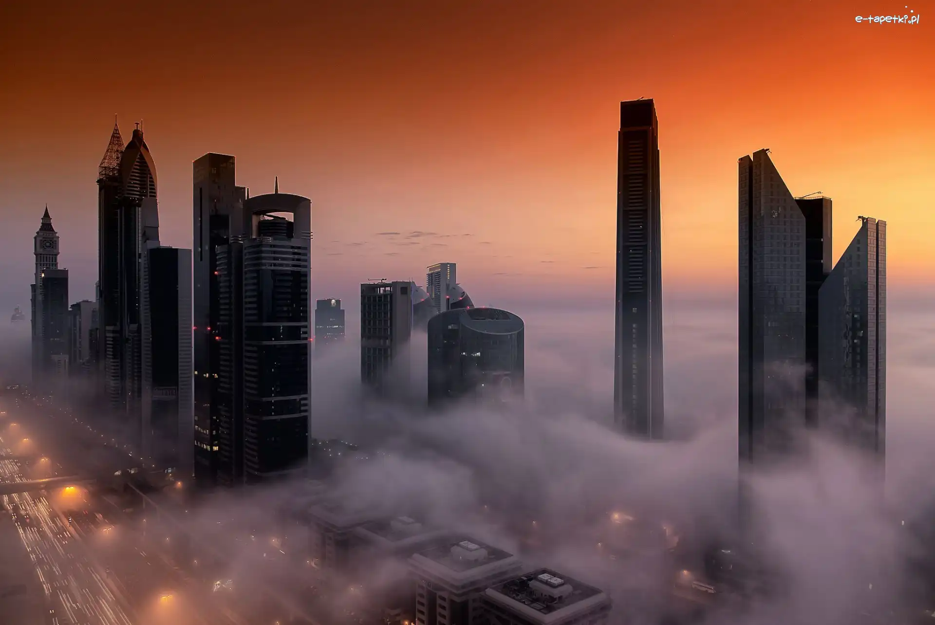 Mgła, Wieżowce, Dubaj