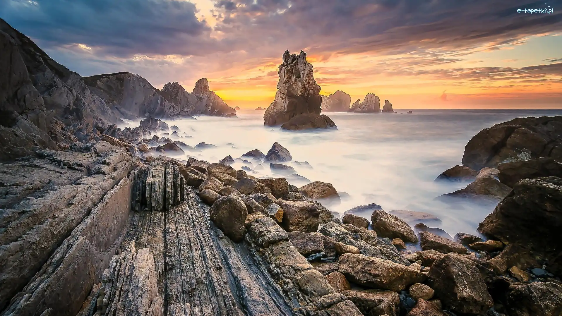 Hiszpania, Zachód słońca, Wybrzeże Costa Quebrada, Morze, Skały