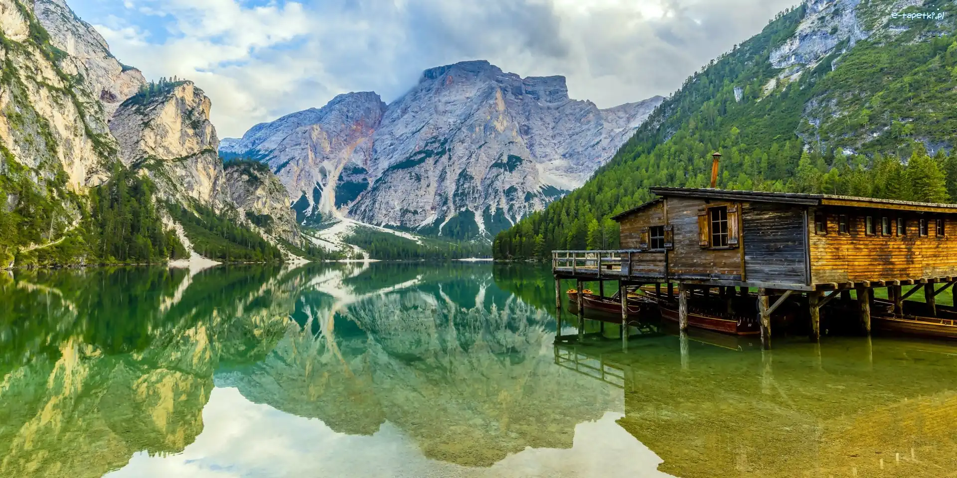 Chata, Jezioro Pragser Wildsee, Drewniana, Góry, Dolomity, Włochy