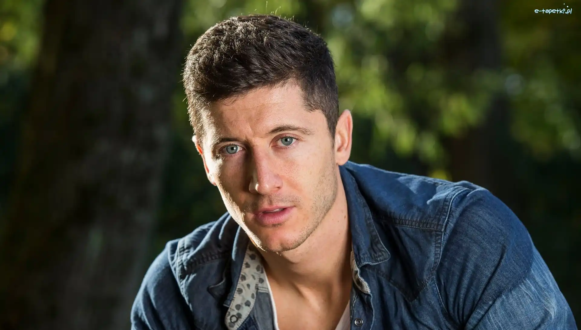 Robert Lewandowski, Piłkarz, Mężczyzna